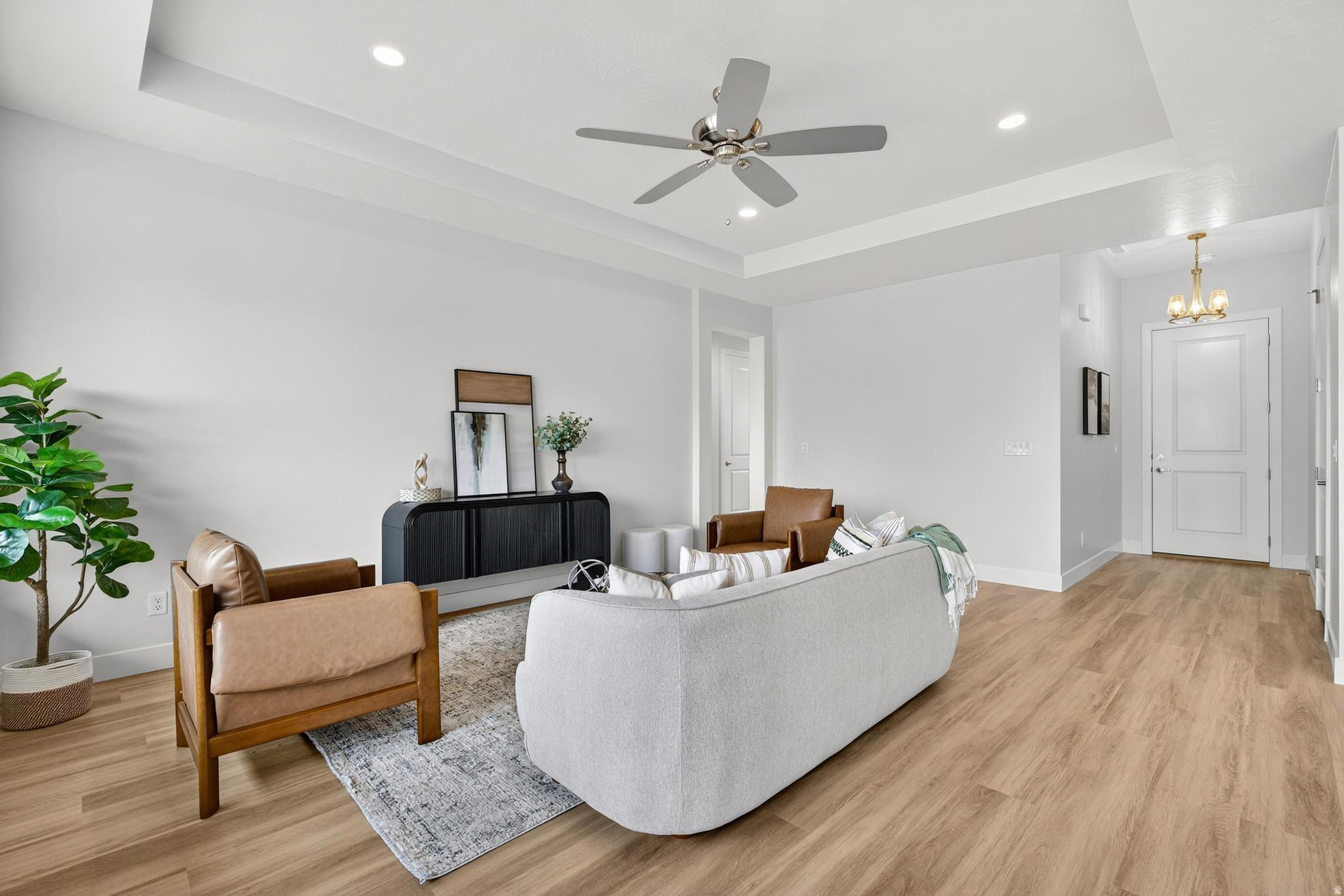 SCENIC POINTE 2 - Residential