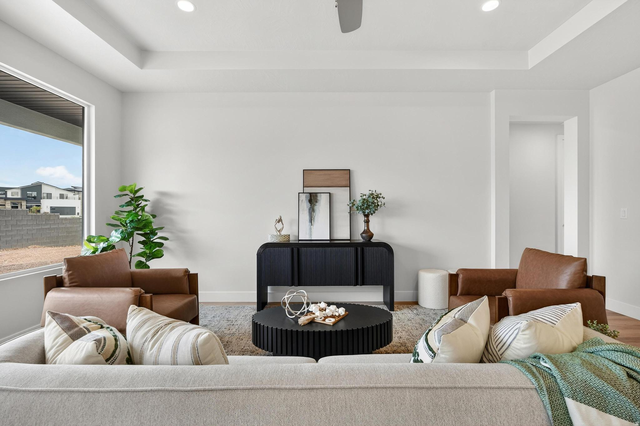 SCENIC POINTE 2 - Residential