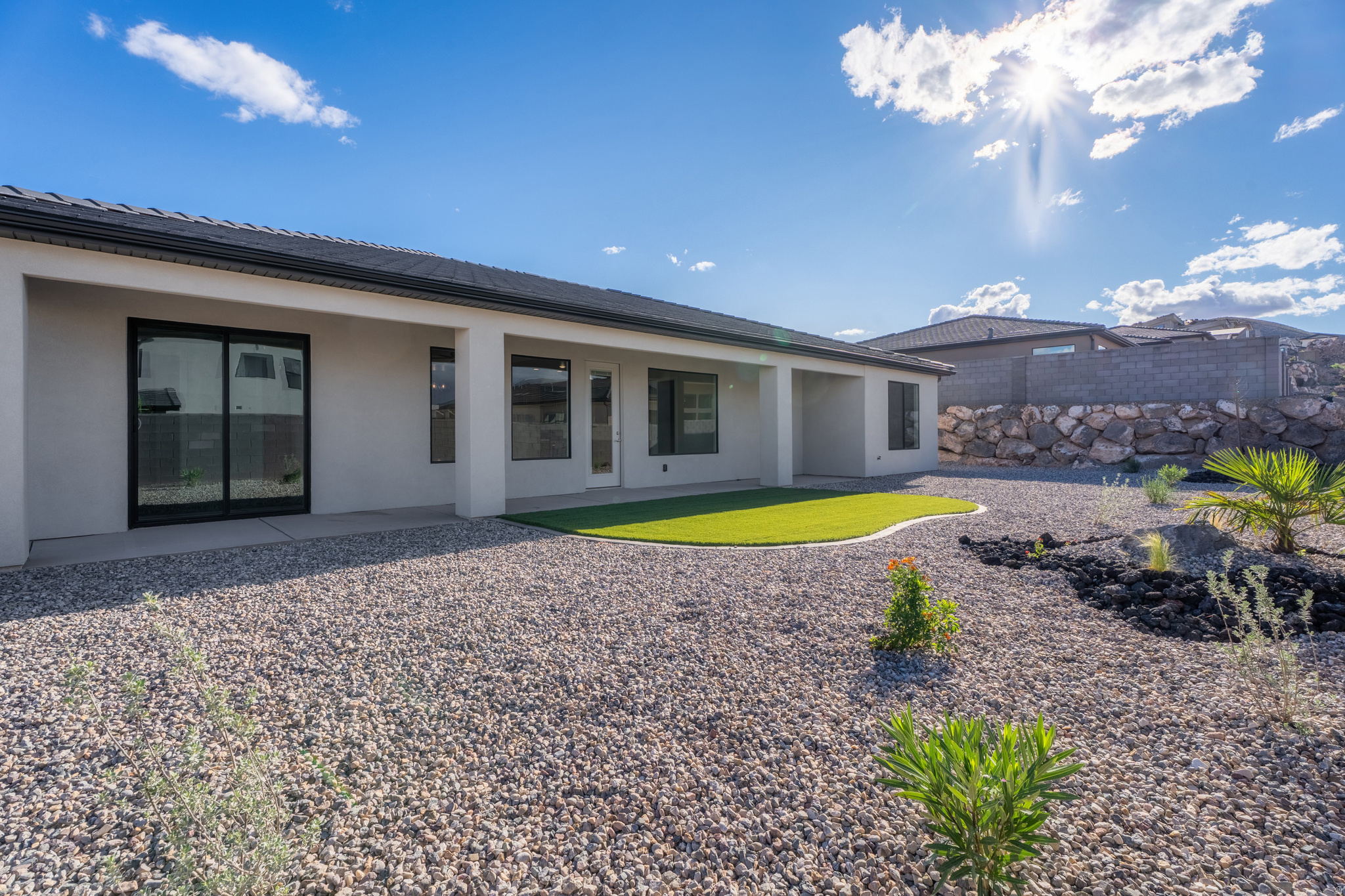 SCENIC POINTE 2 - Residential