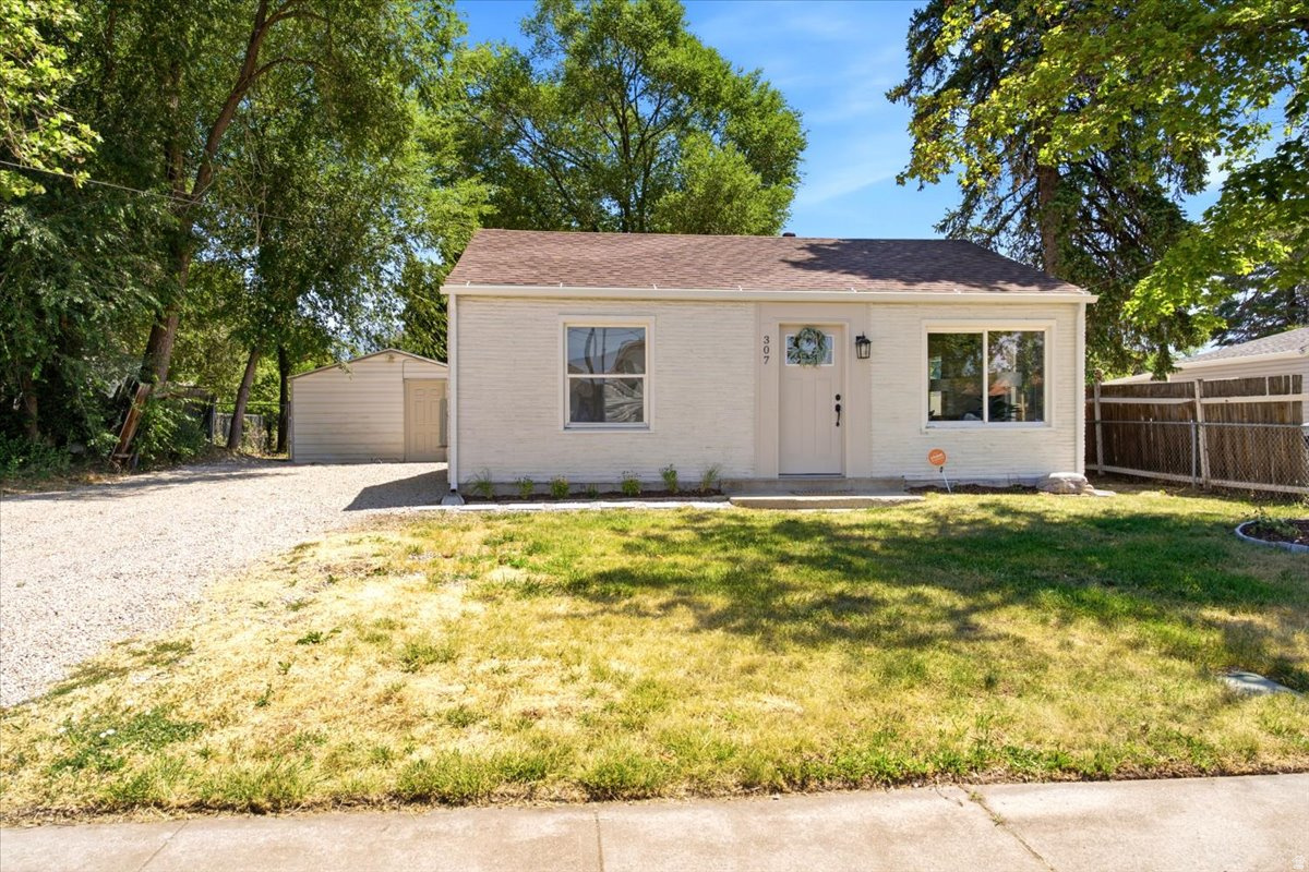 VICTORY PARK - Residential