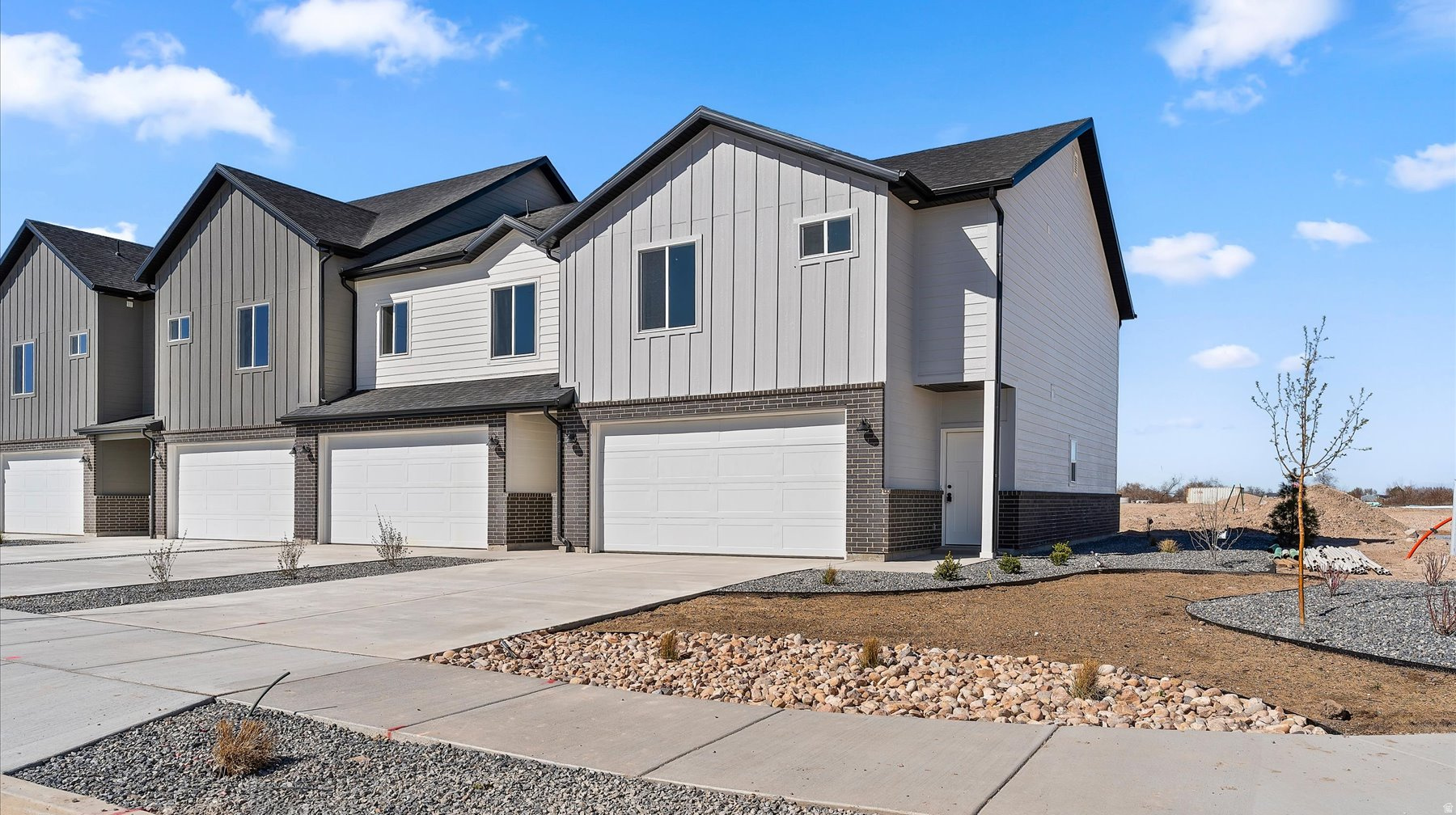 SALT GRASS TOWN HOMES - Residential