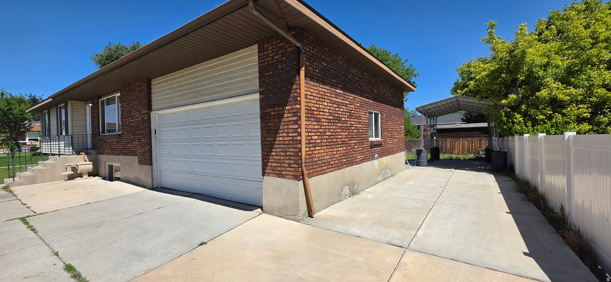 BRIARWOOD - Residential