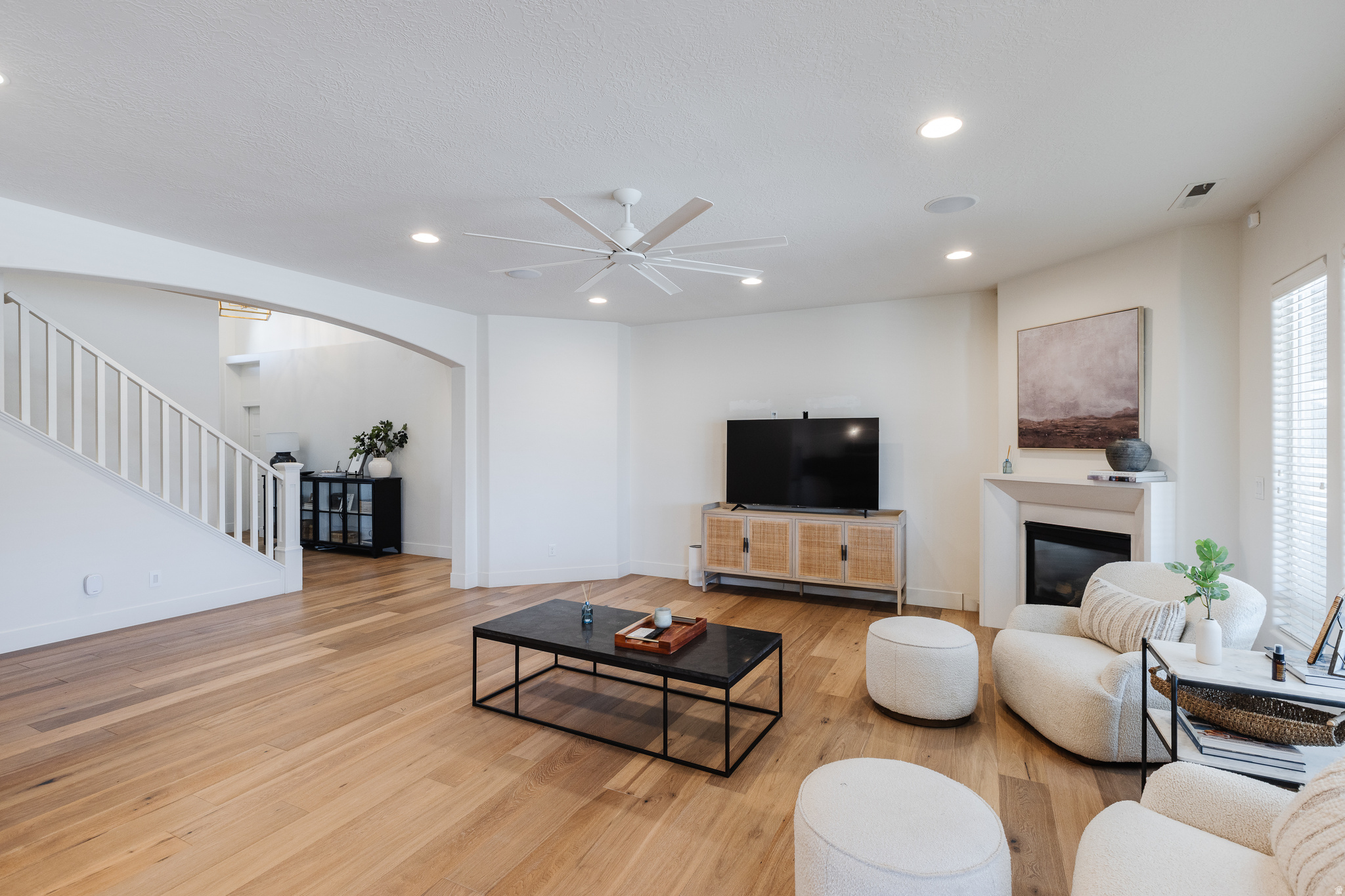 DESERT FIELDS - Residential