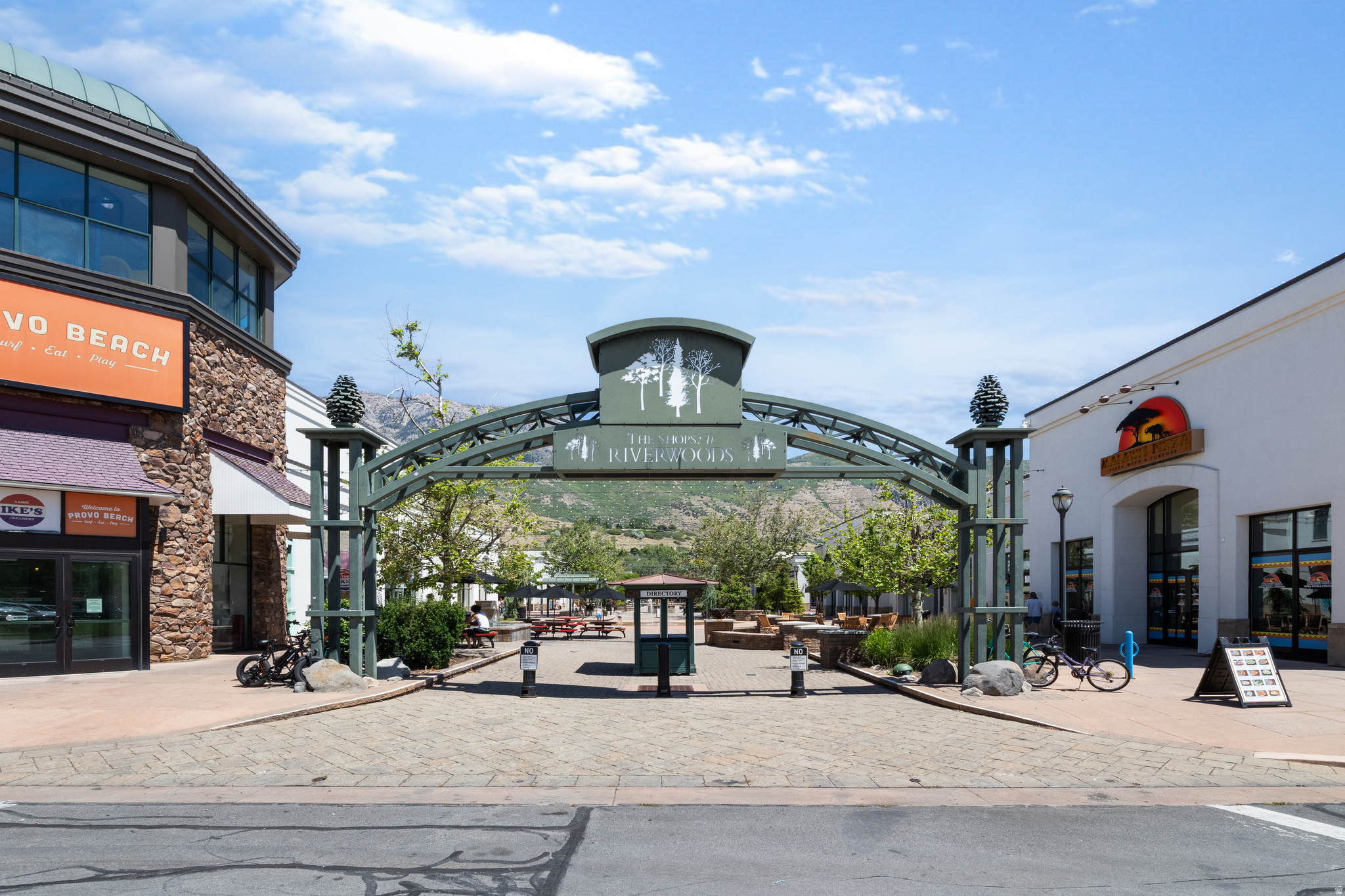 RIVERWOODS - Residential