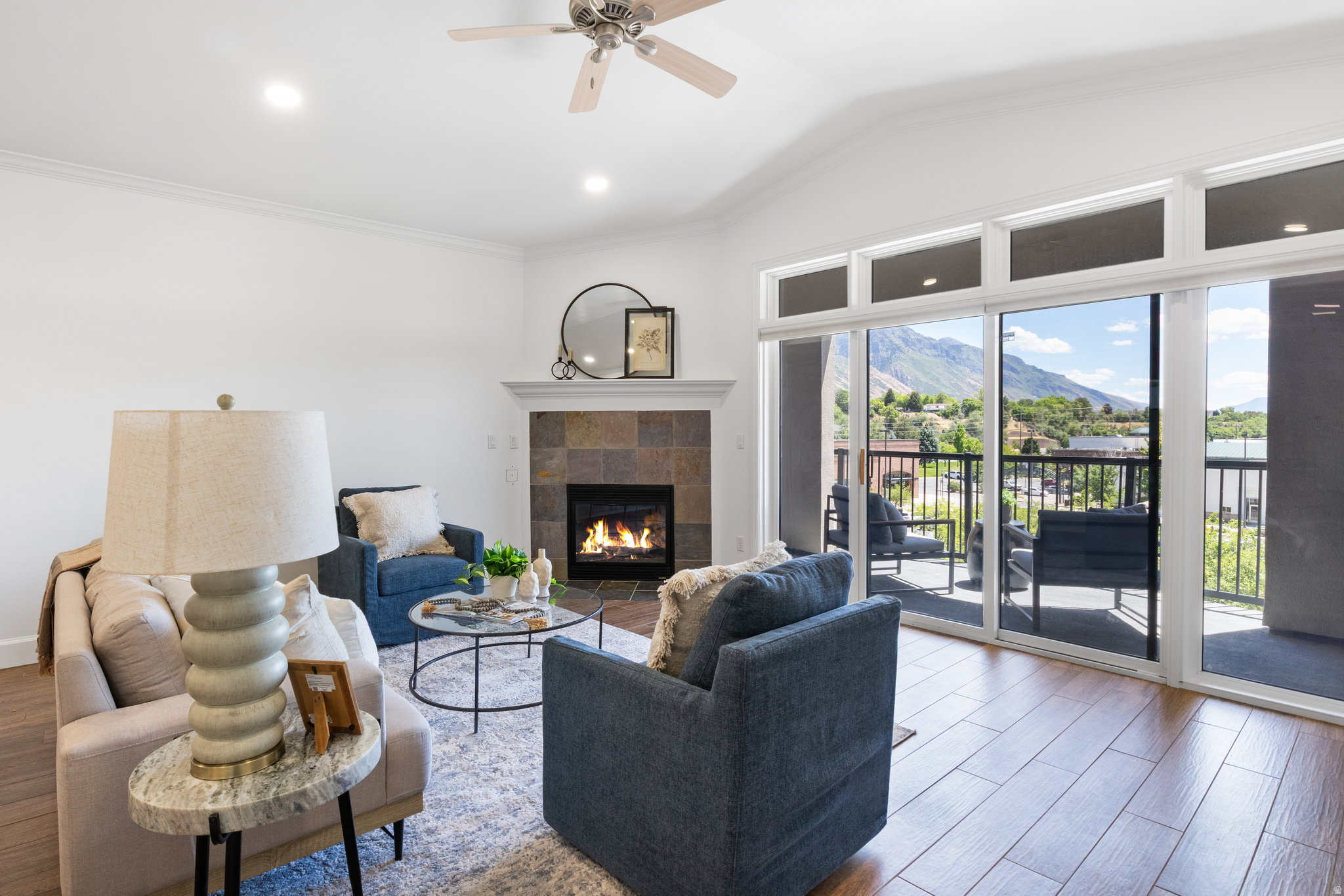 RIVERWOODS - Residential