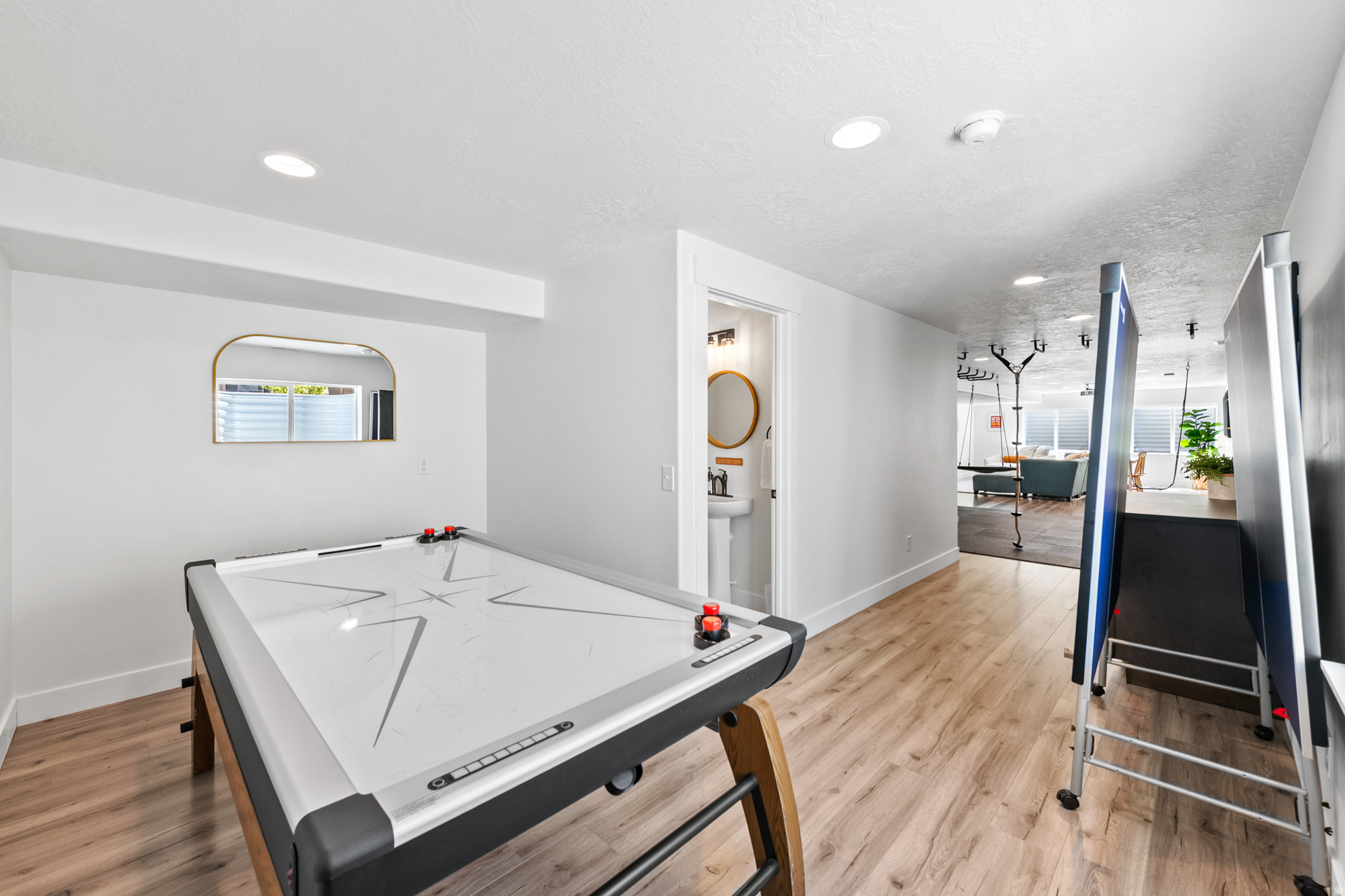 CANYON HILLS - Residential