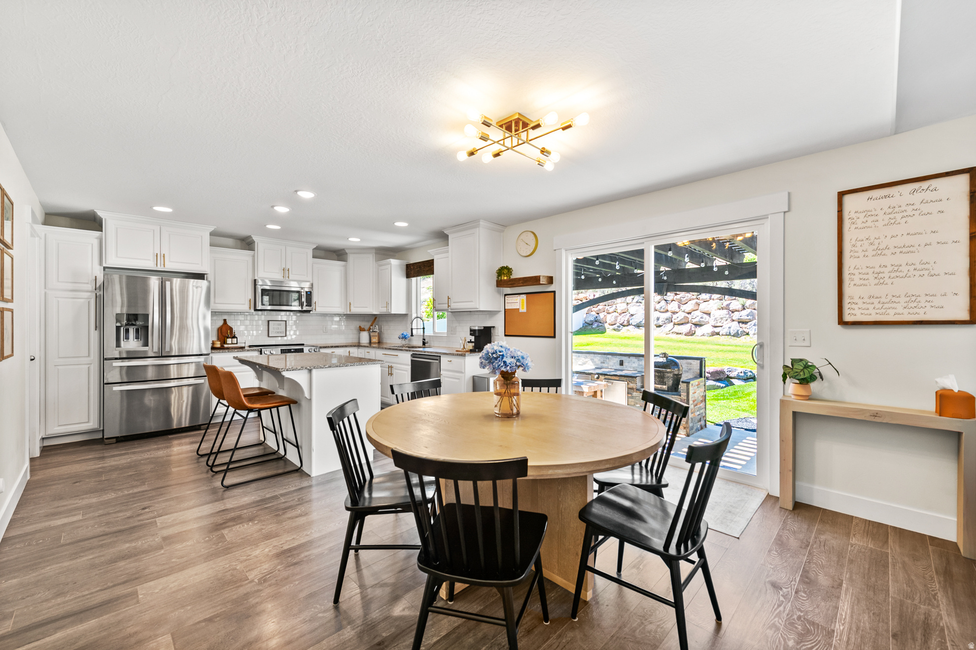 CANYON HILLS - Residential
