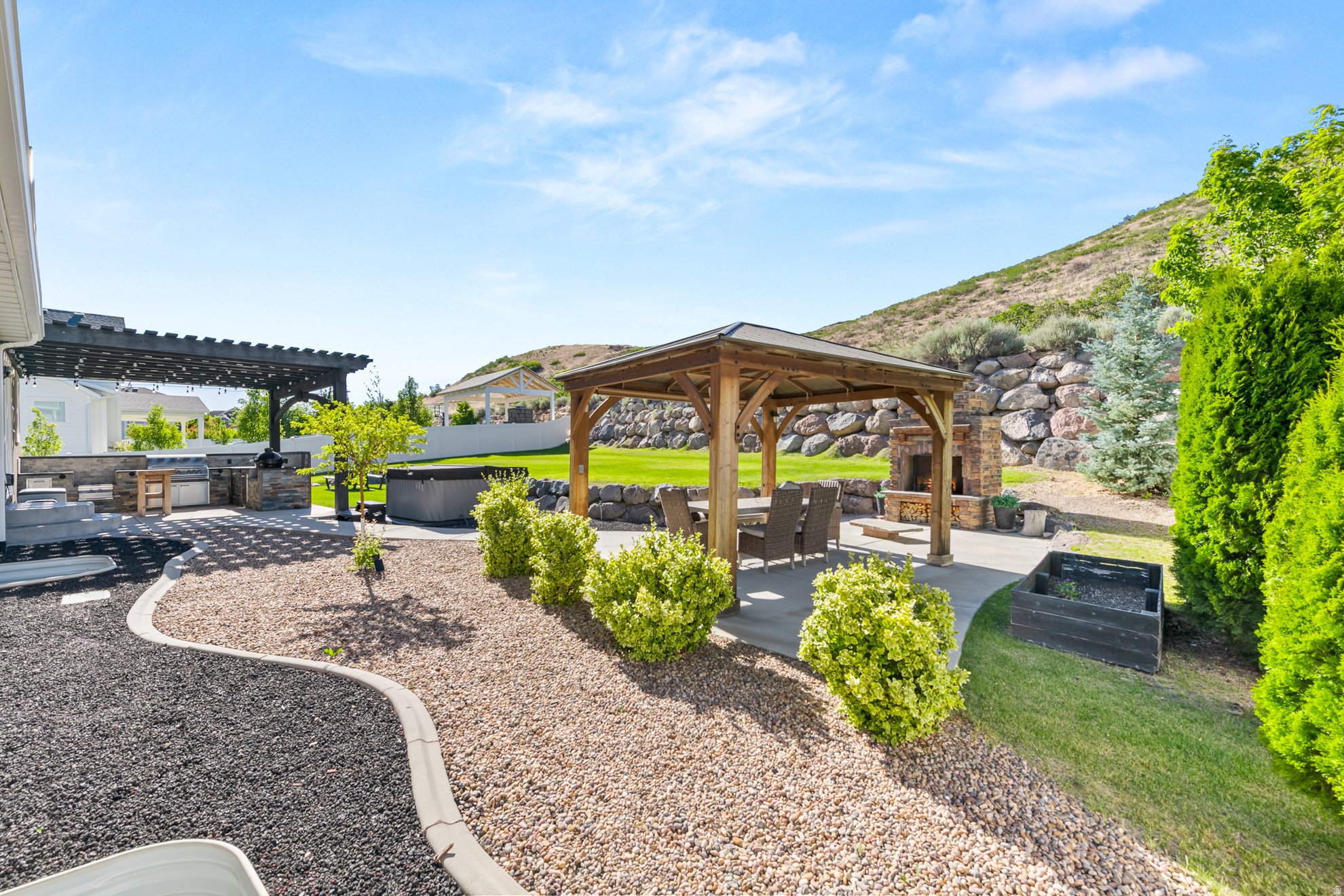 CANYON HILLS - Residential