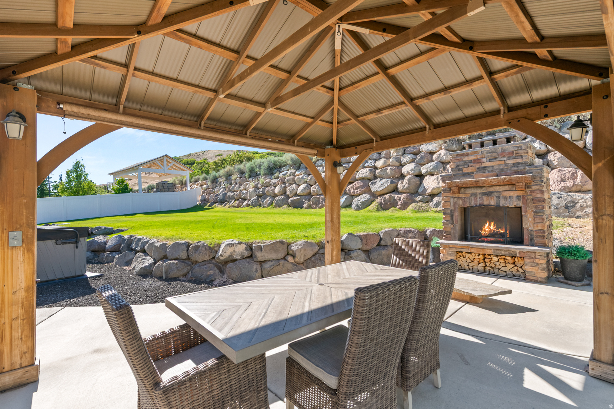 CANYON HILLS - Residential
