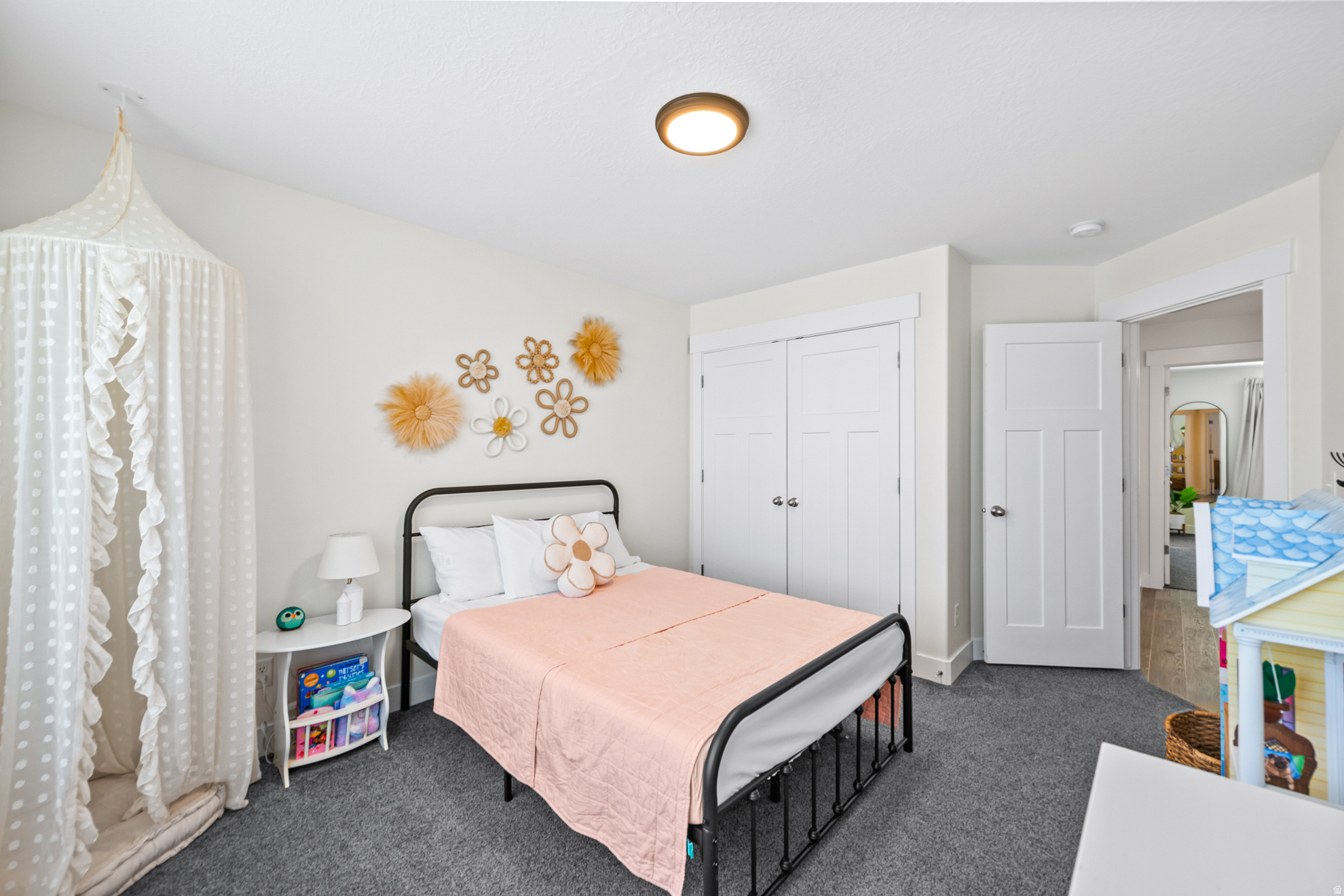 CANYON HILLS - Residential