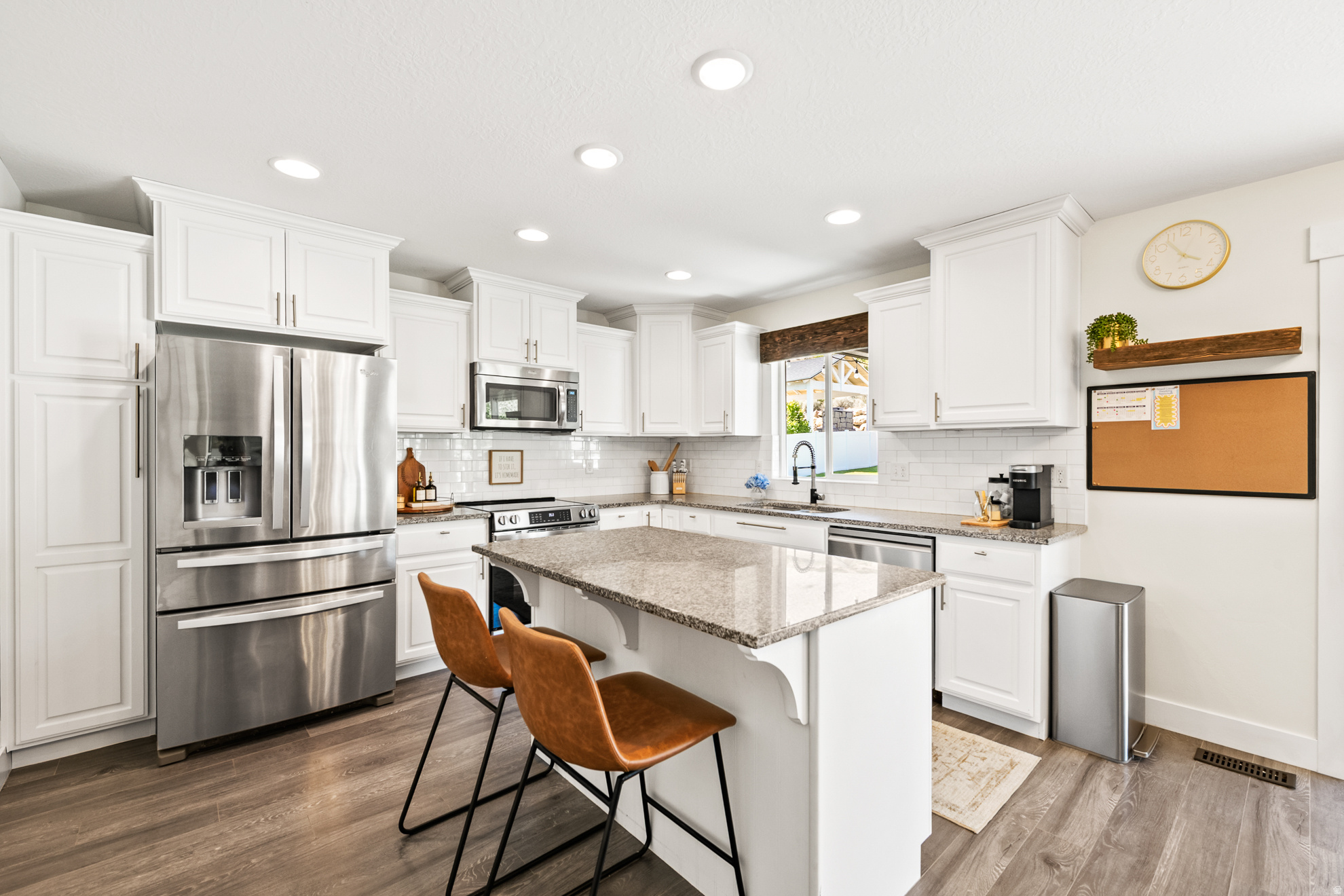 CANYON HILLS - Residential