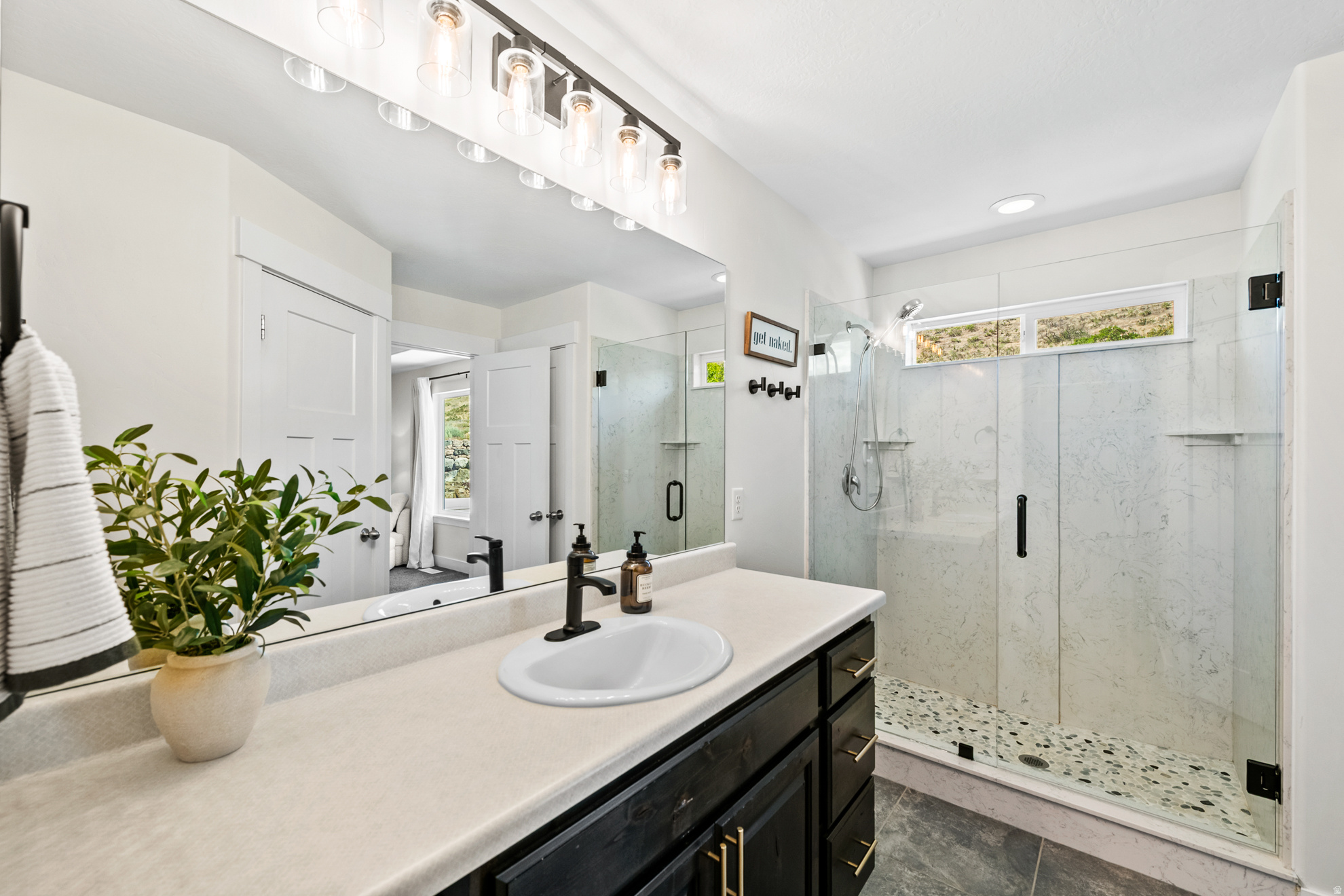 CANYON HILLS - Residential