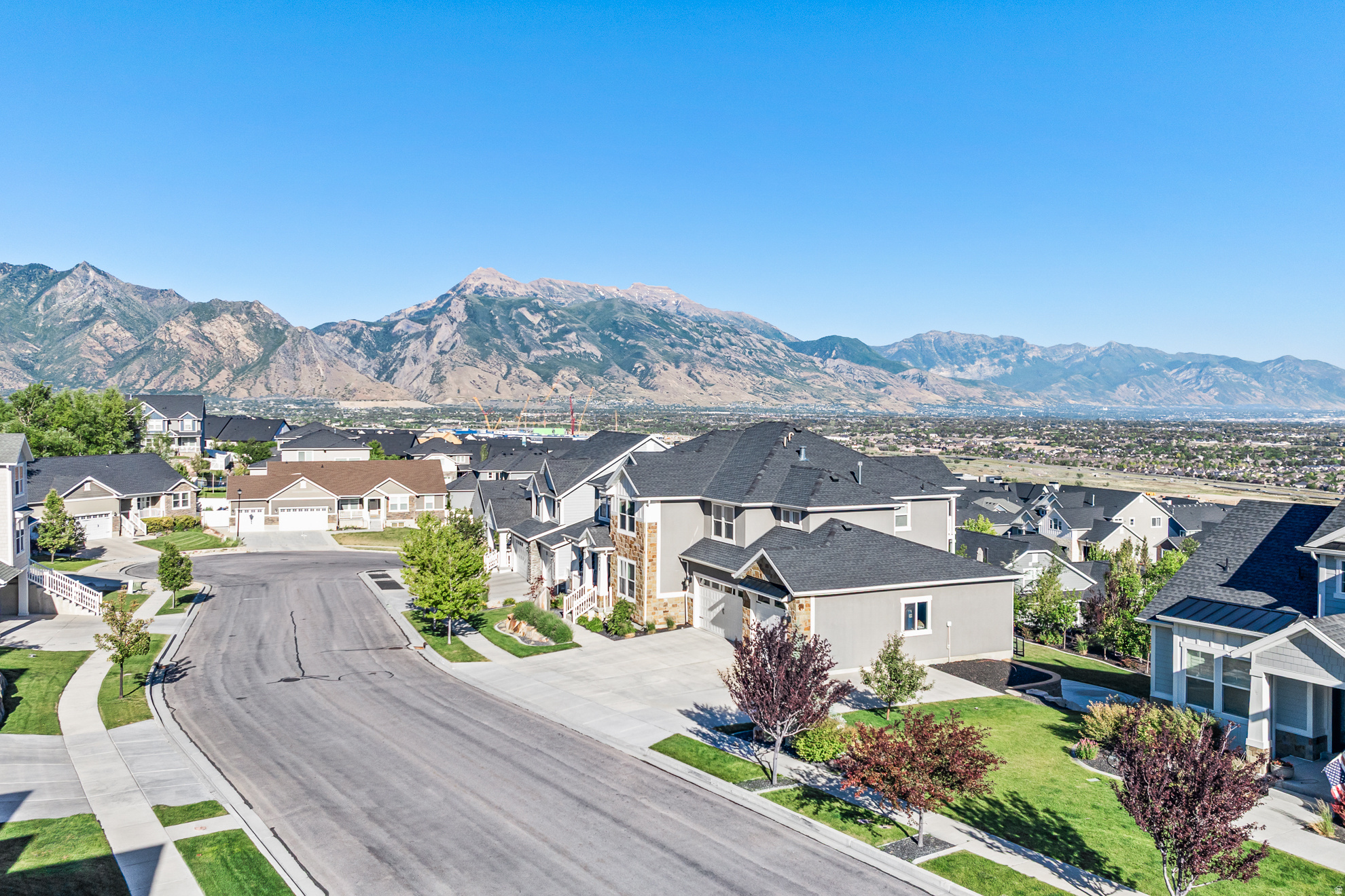 CANYON HILLS - Residential