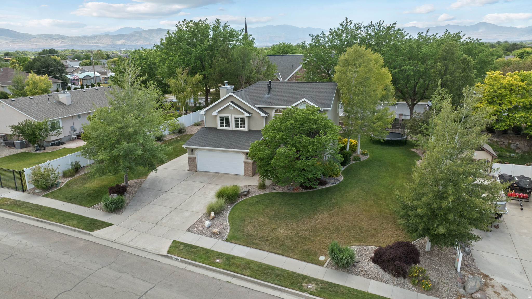 RIVER VIEW ESTATES - Residential
