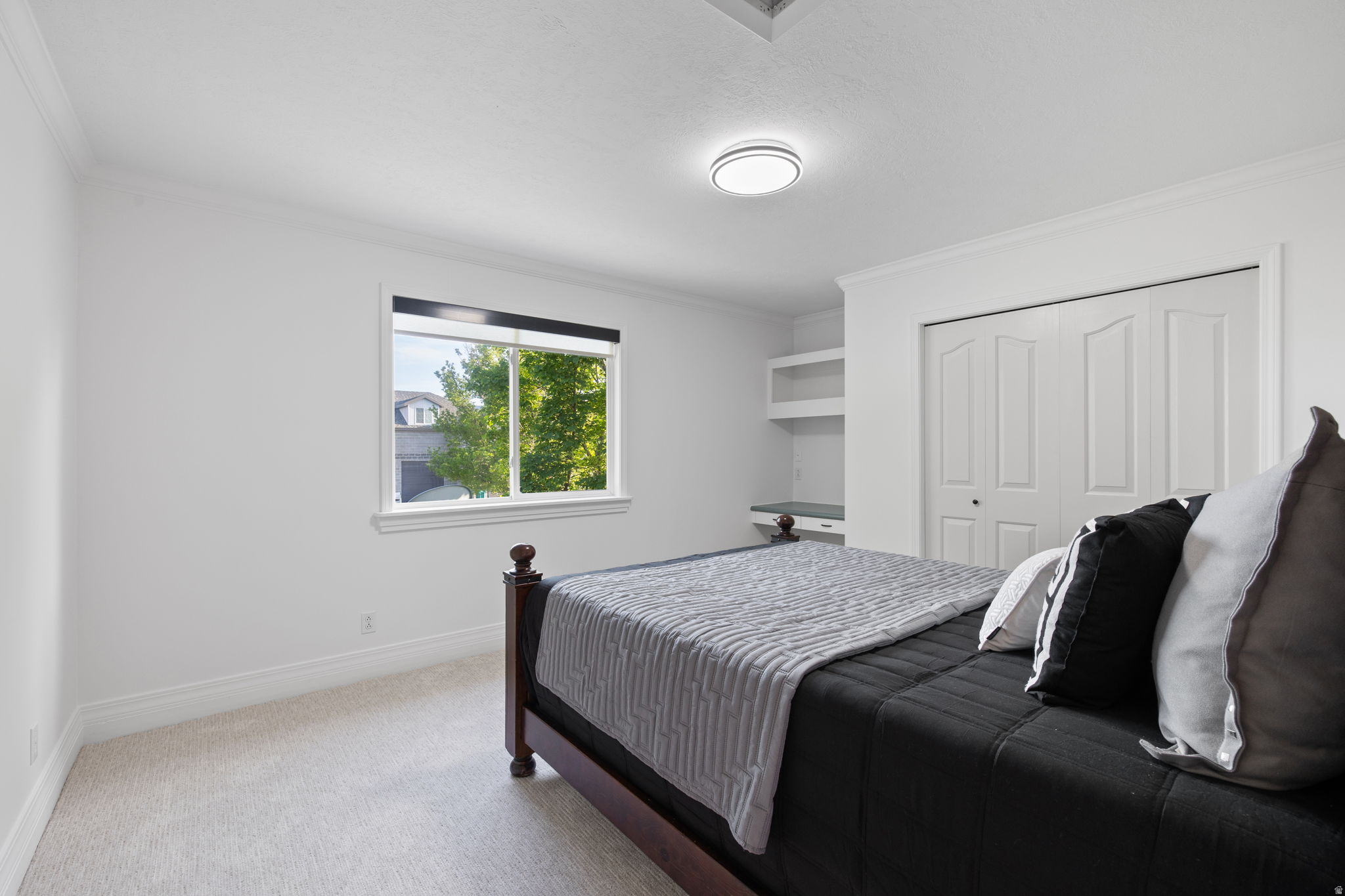 COUNTRY CLASSIC ESTATES - Residential