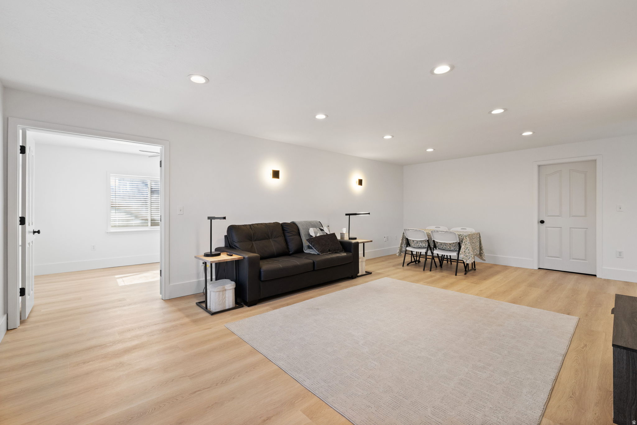 COUNTRY CLASSIC ESTATES - Residential