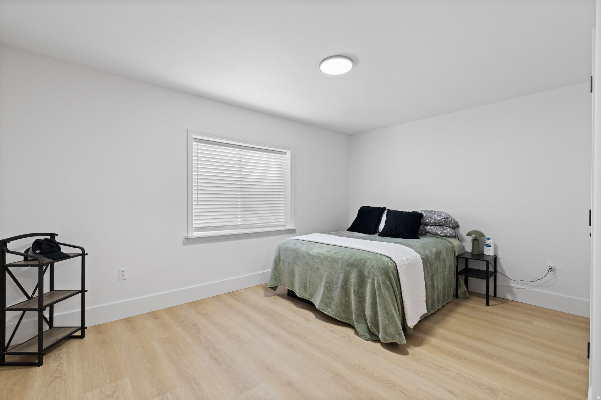 COUNTRY CLASSIC ESTATES - Residential