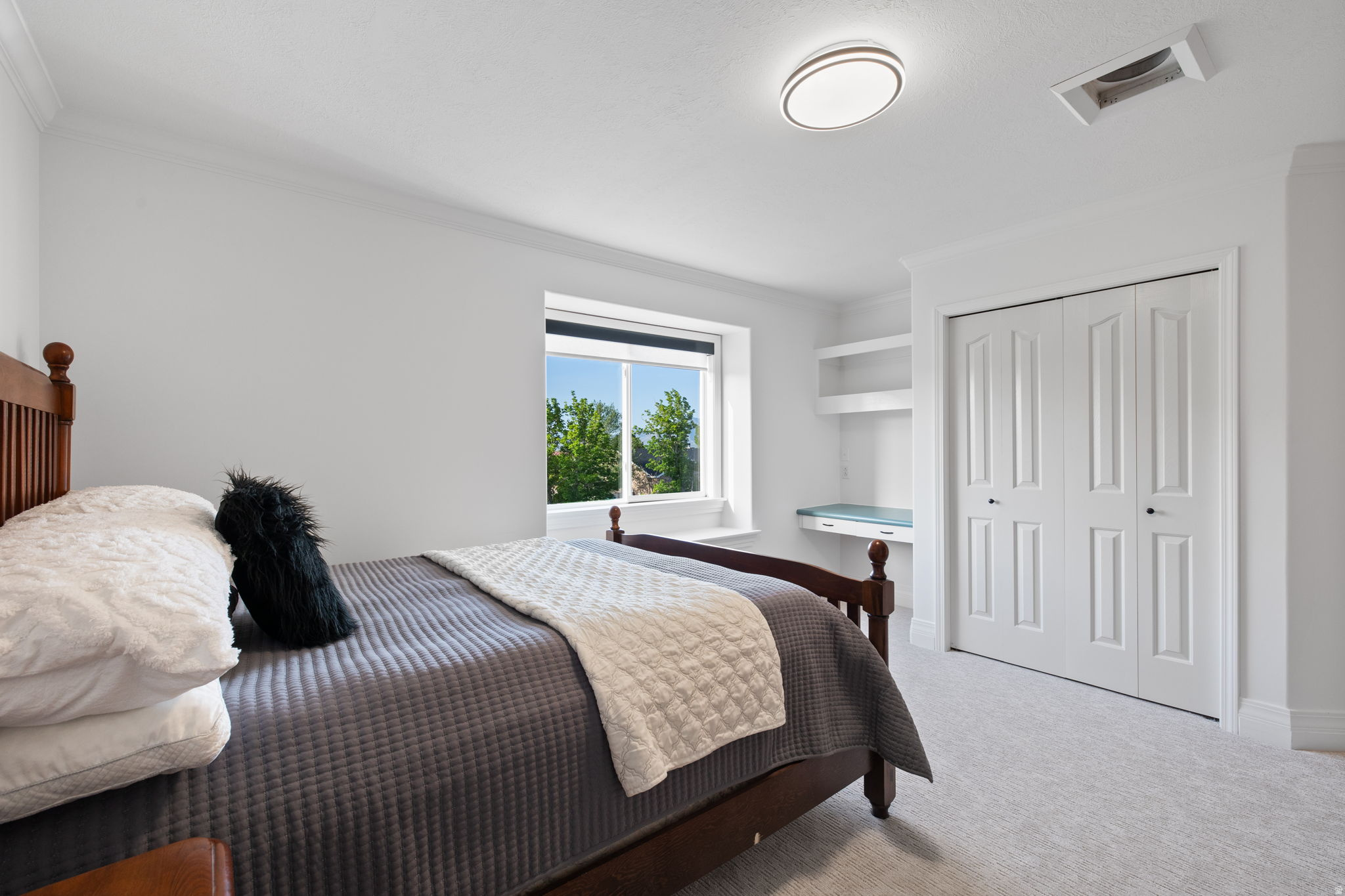 COUNTRY CLASSIC ESTATES - Residential