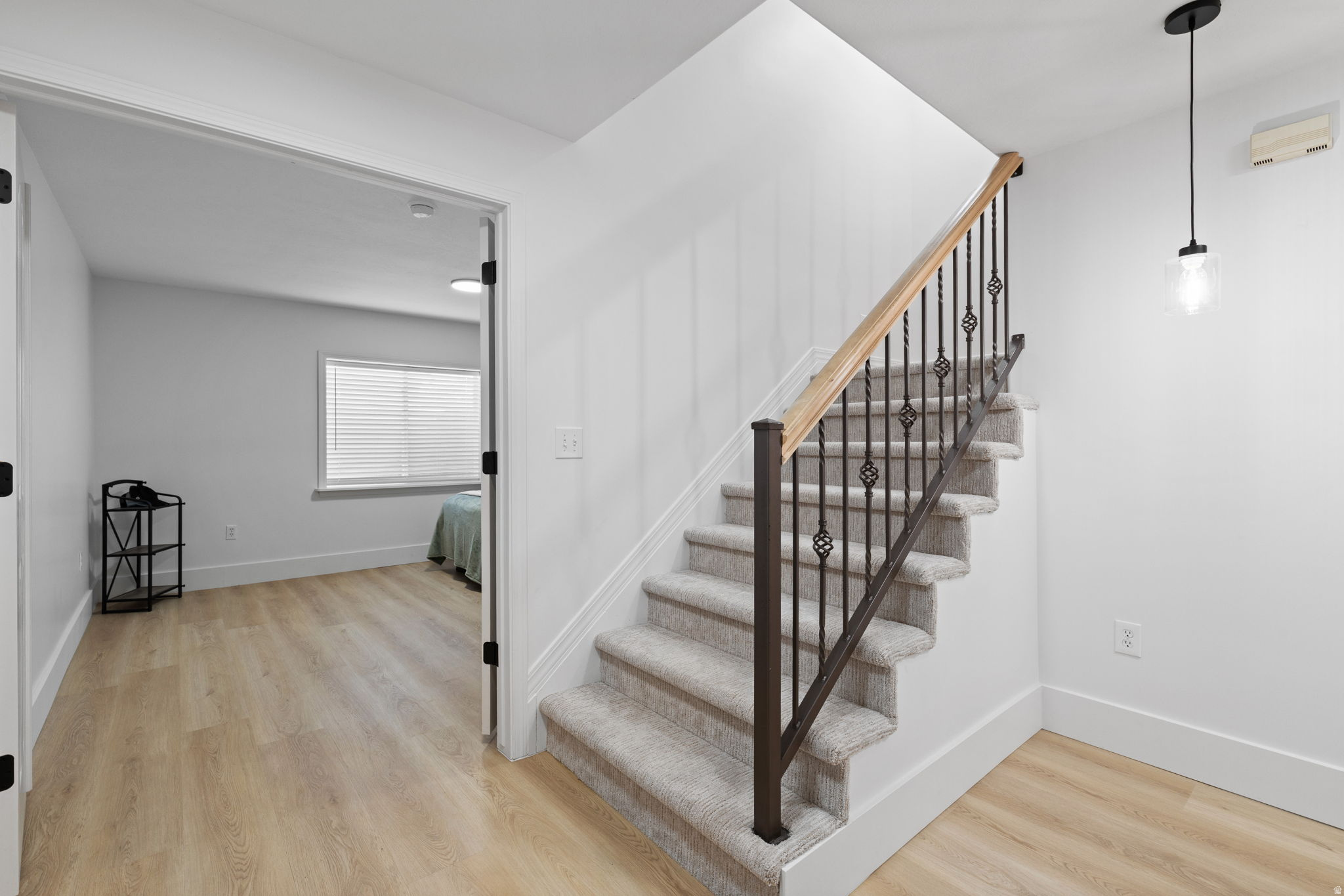 COUNTRY CLASSIC ESTATES - Residential