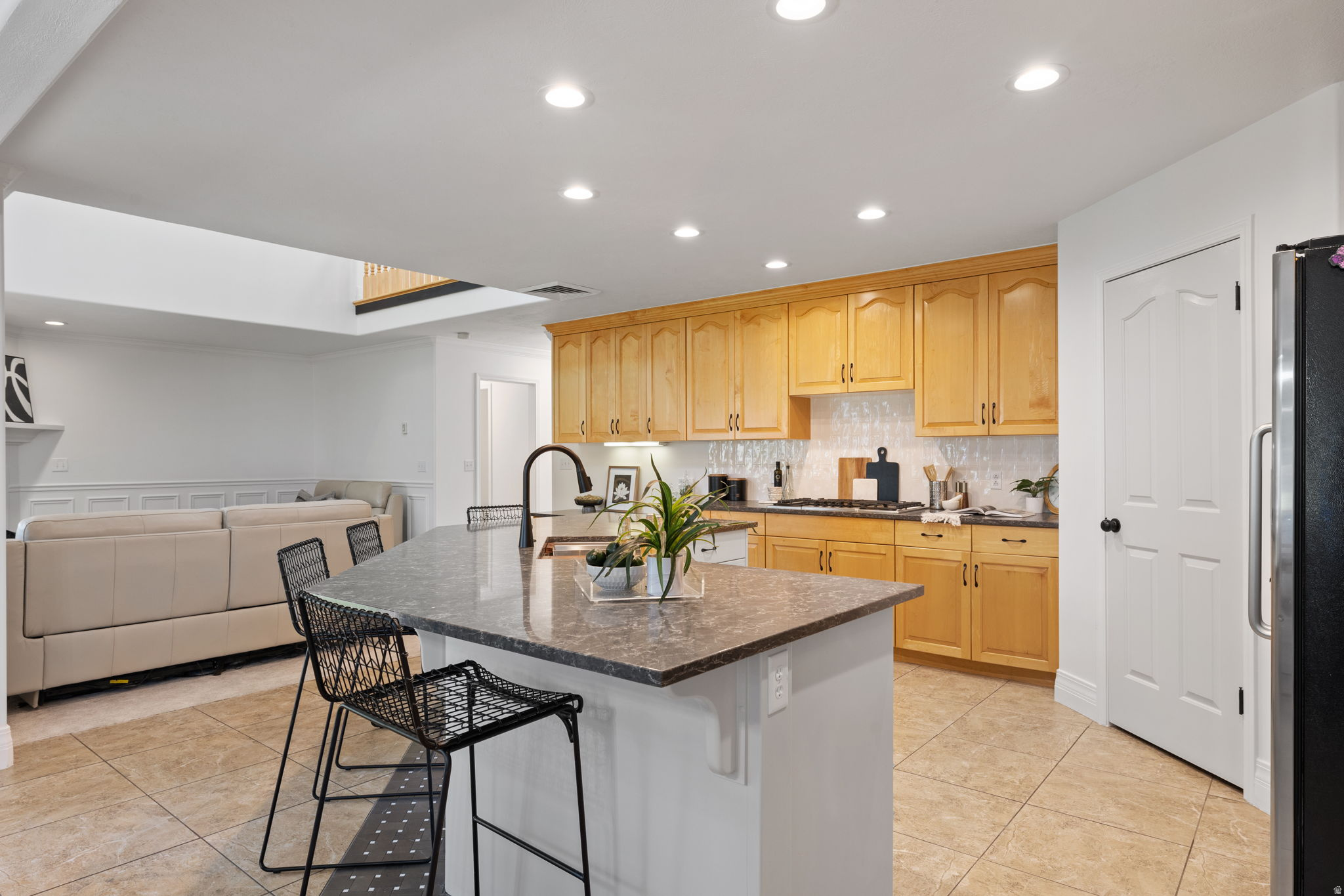 COUNTRY CLASSIC ESTATES - Residential