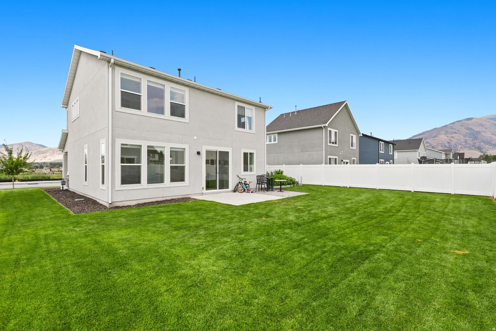 RIDGELINE PARK - Residential