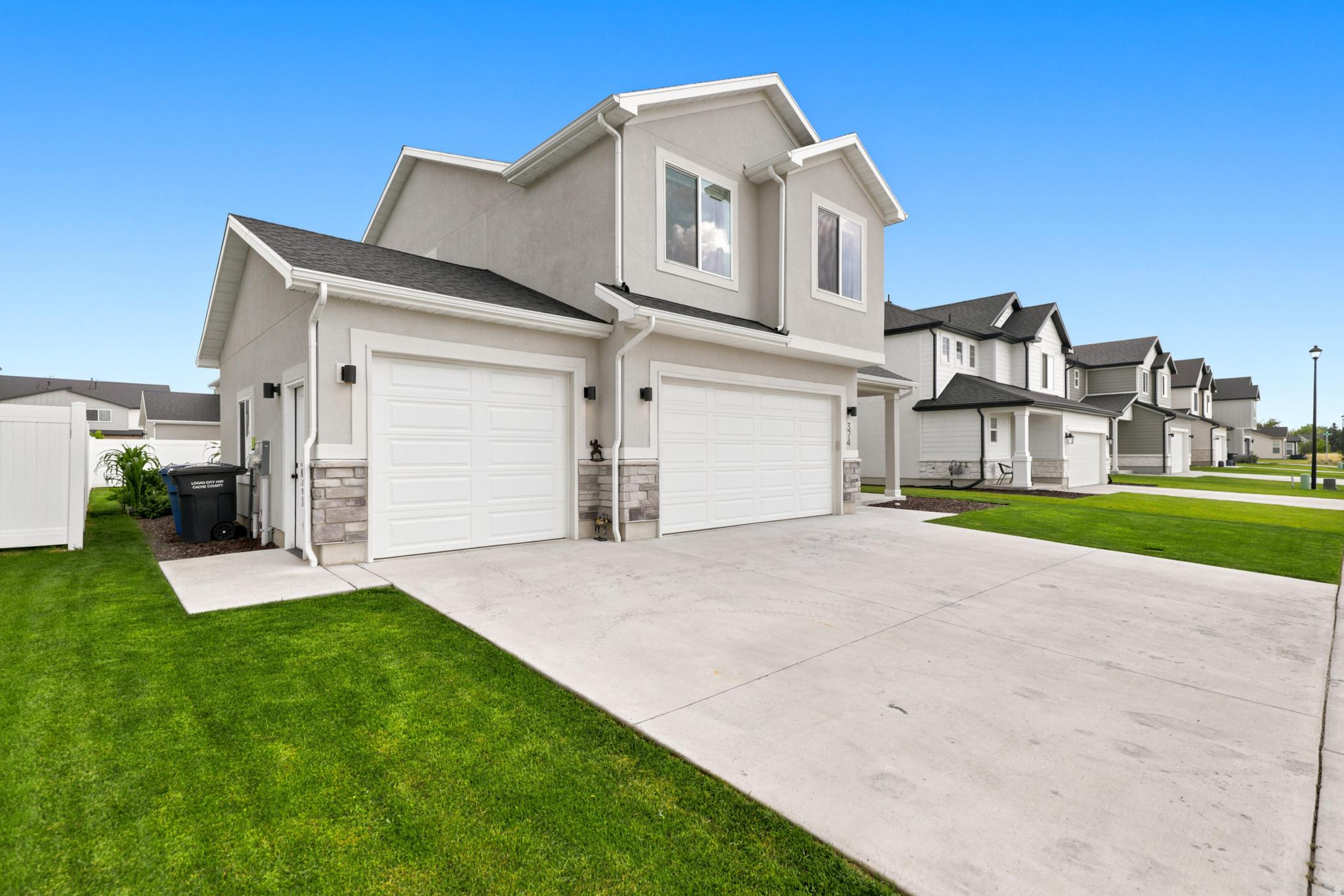 RIDGELINE PARK - Residential