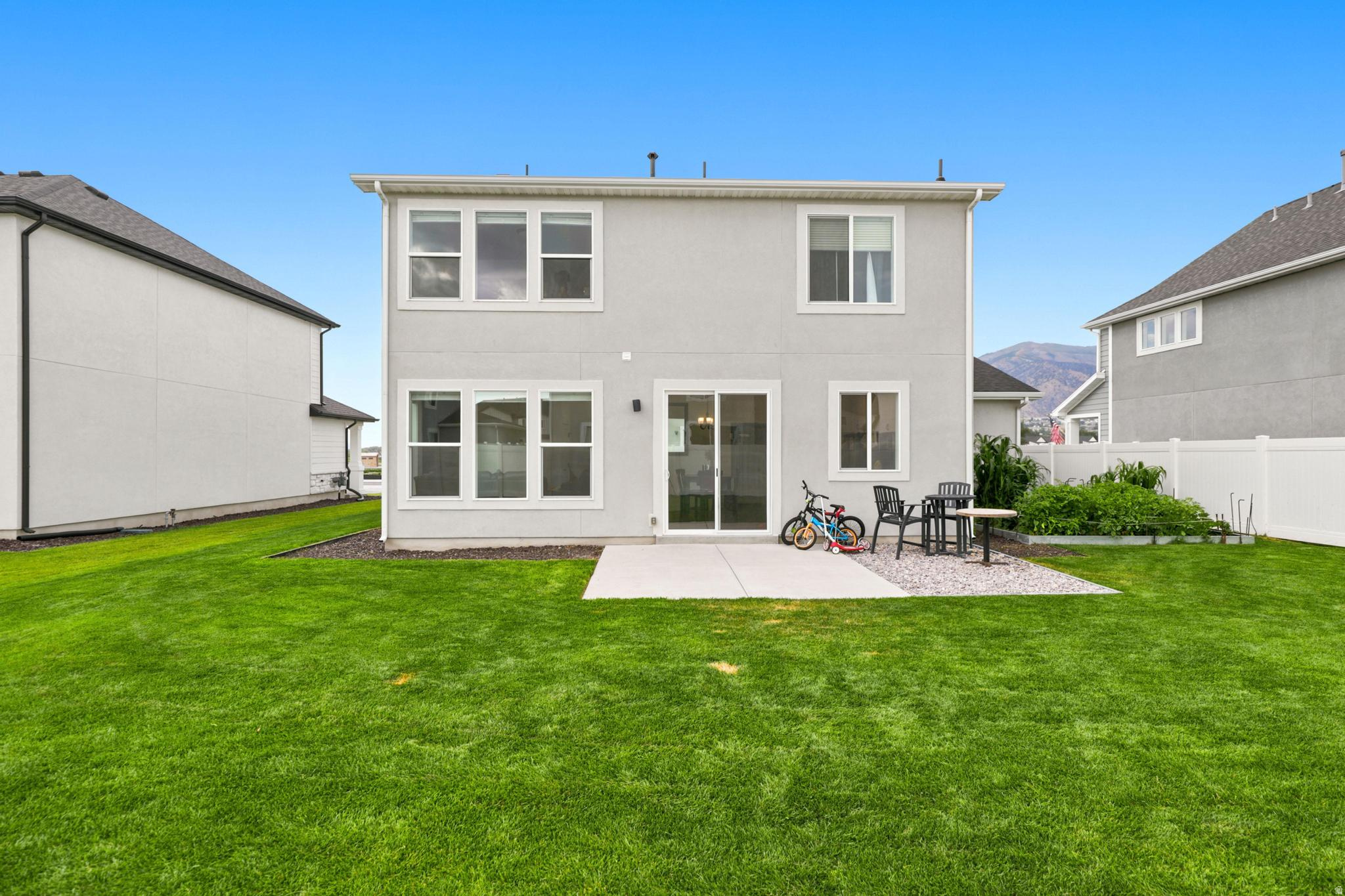 RIDGELINE PARK - Residential