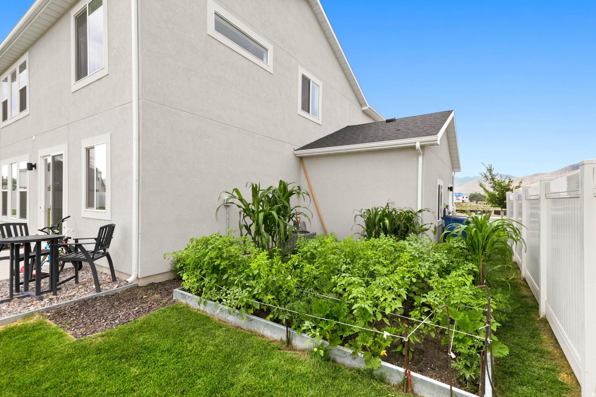 RIDGELINE PARK - Residential