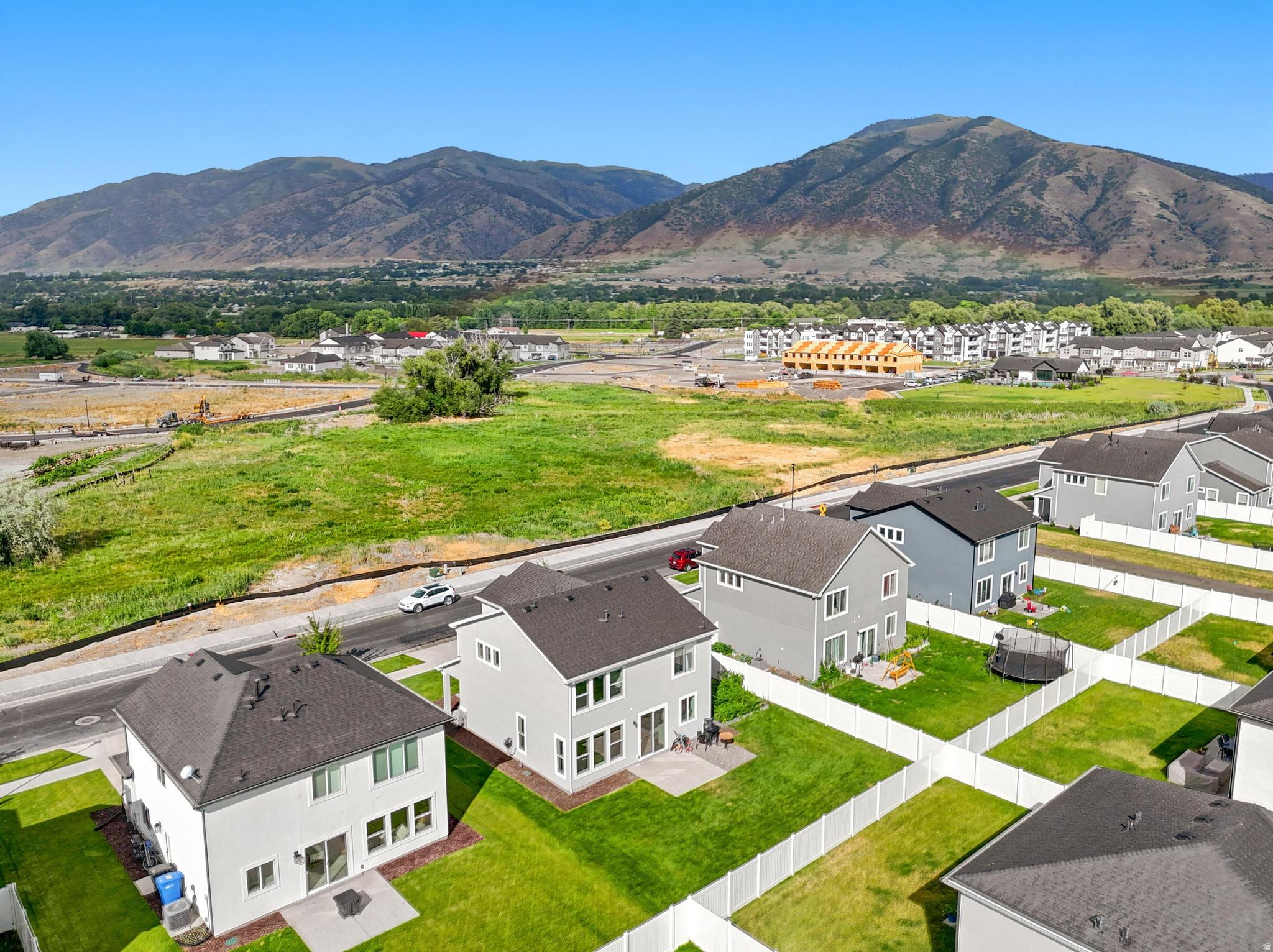 RIDGELINE PARK - Residential