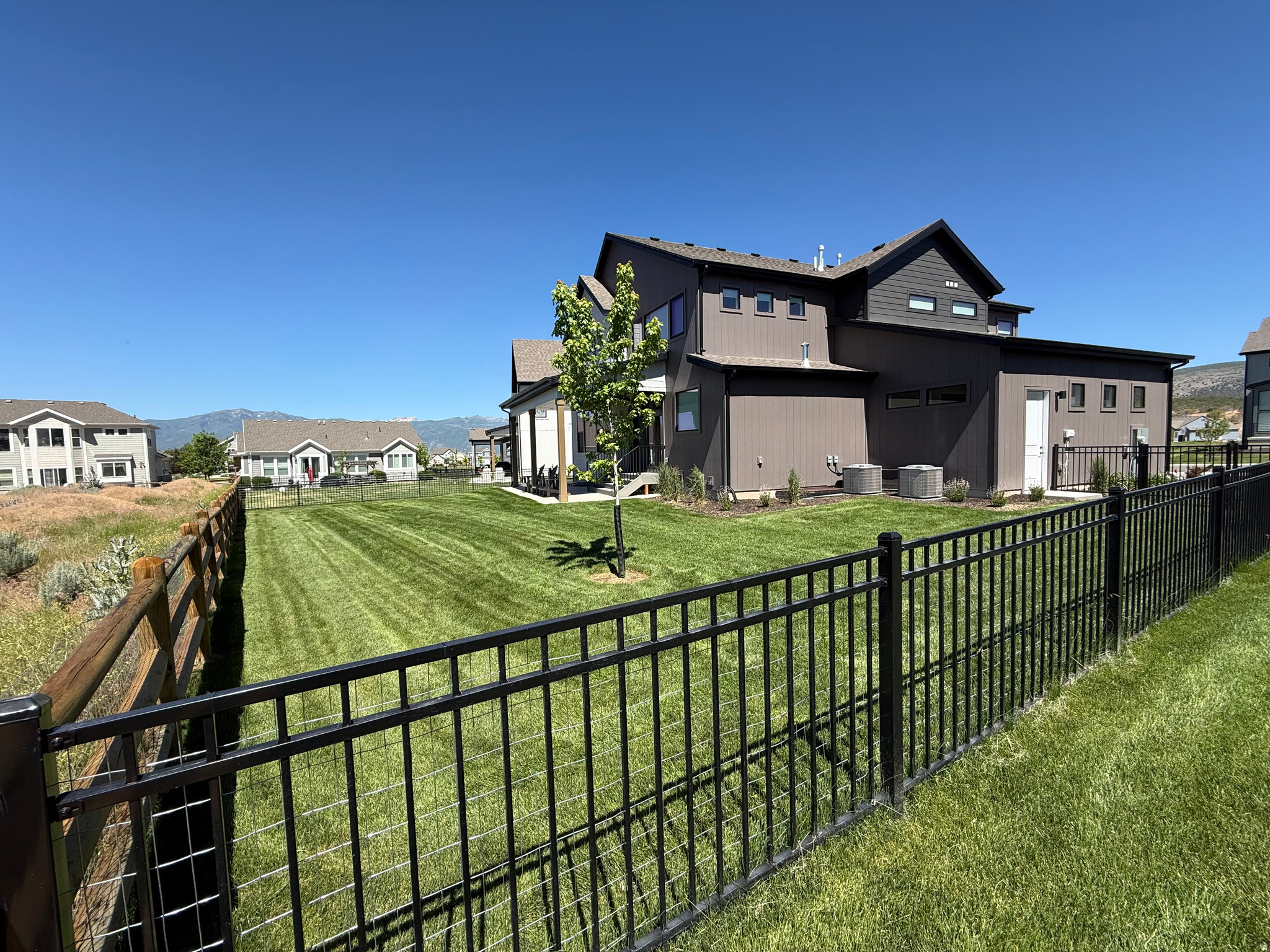 THE CROSSINGS AT LAKE CREEK - Residential
