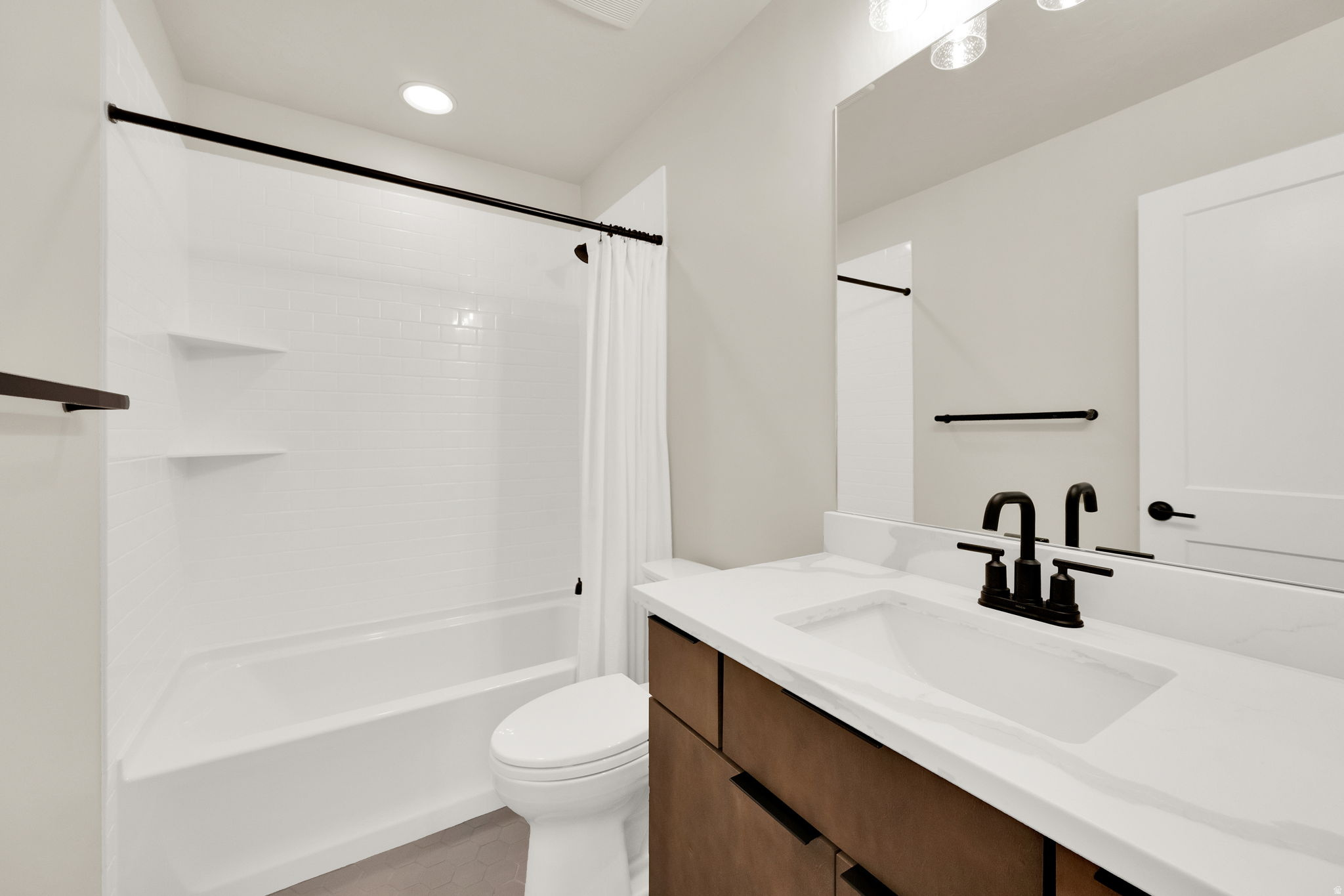 THE CROSSINGS AT LAKE CREEK - Residential
