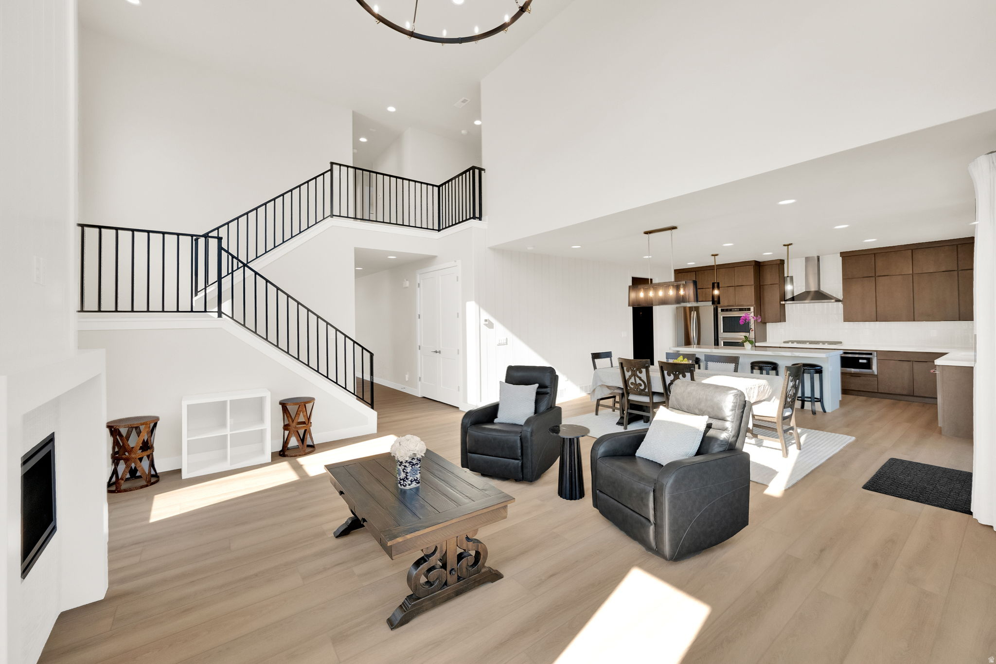 THE CROSSINGS AT LAKE CREEK - Residential