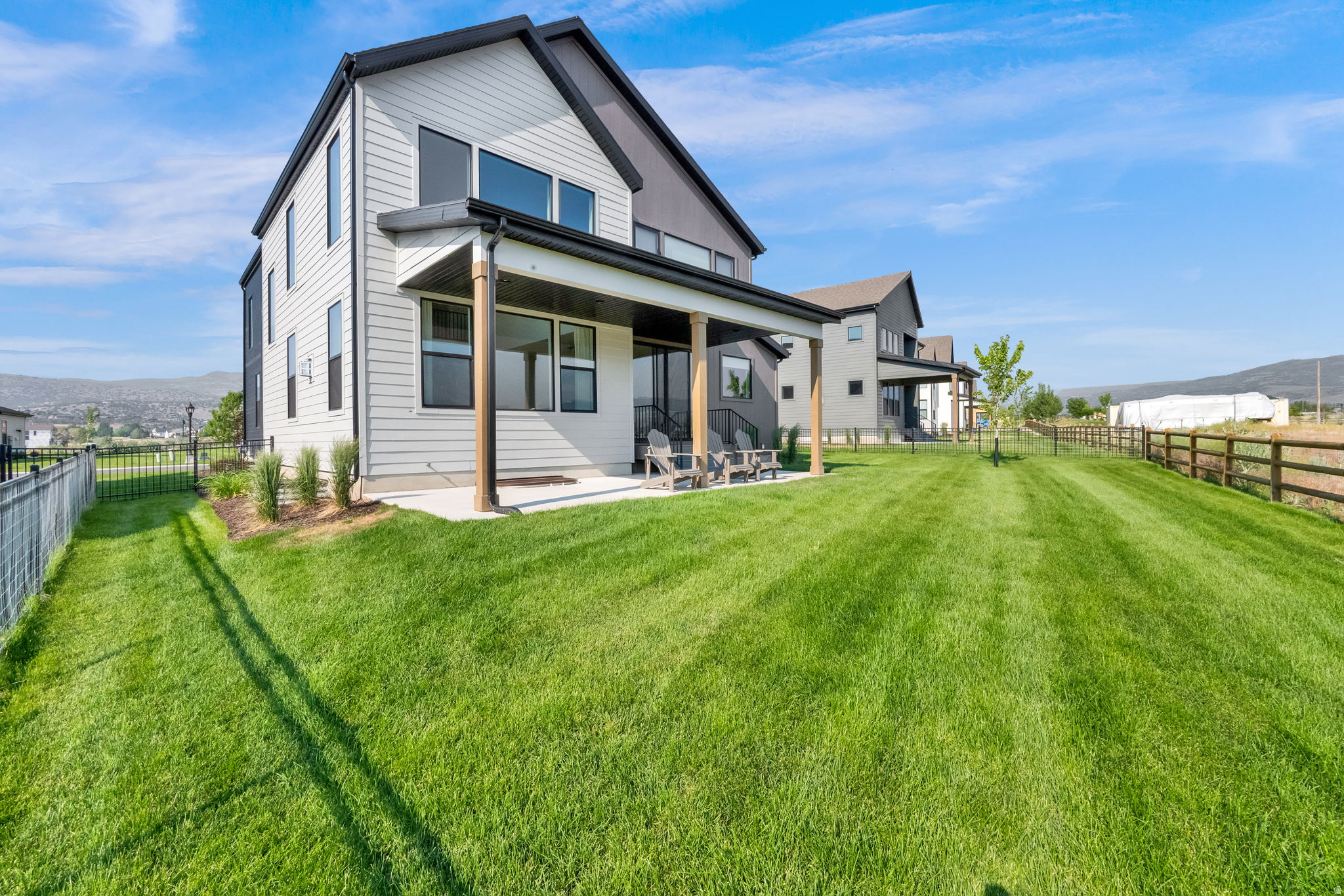 THE CROSSINGS AT LAKE CREEK - Residential