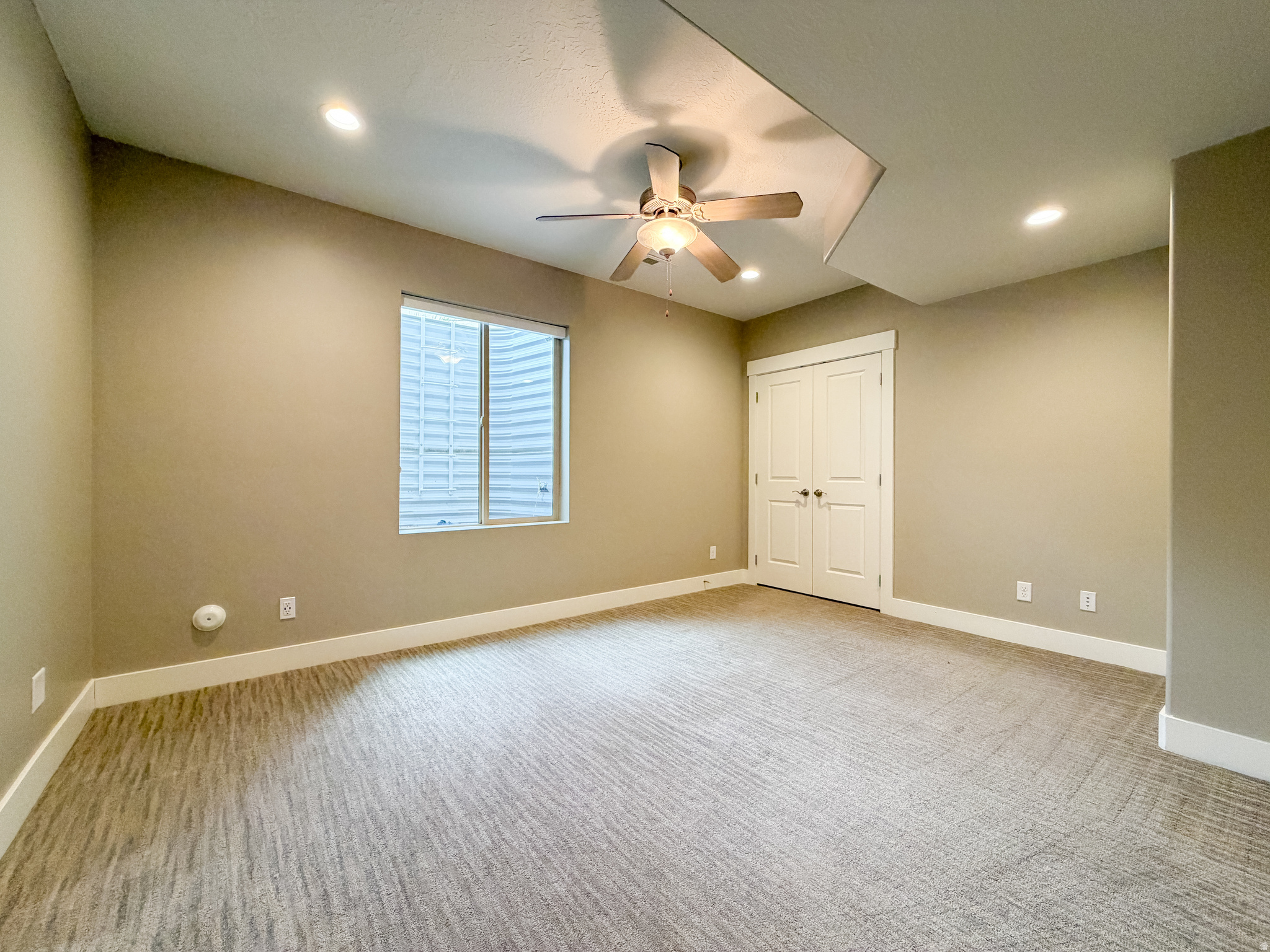 SUNSET RIDGE AT SOUTH MOUNTAIN - Residential