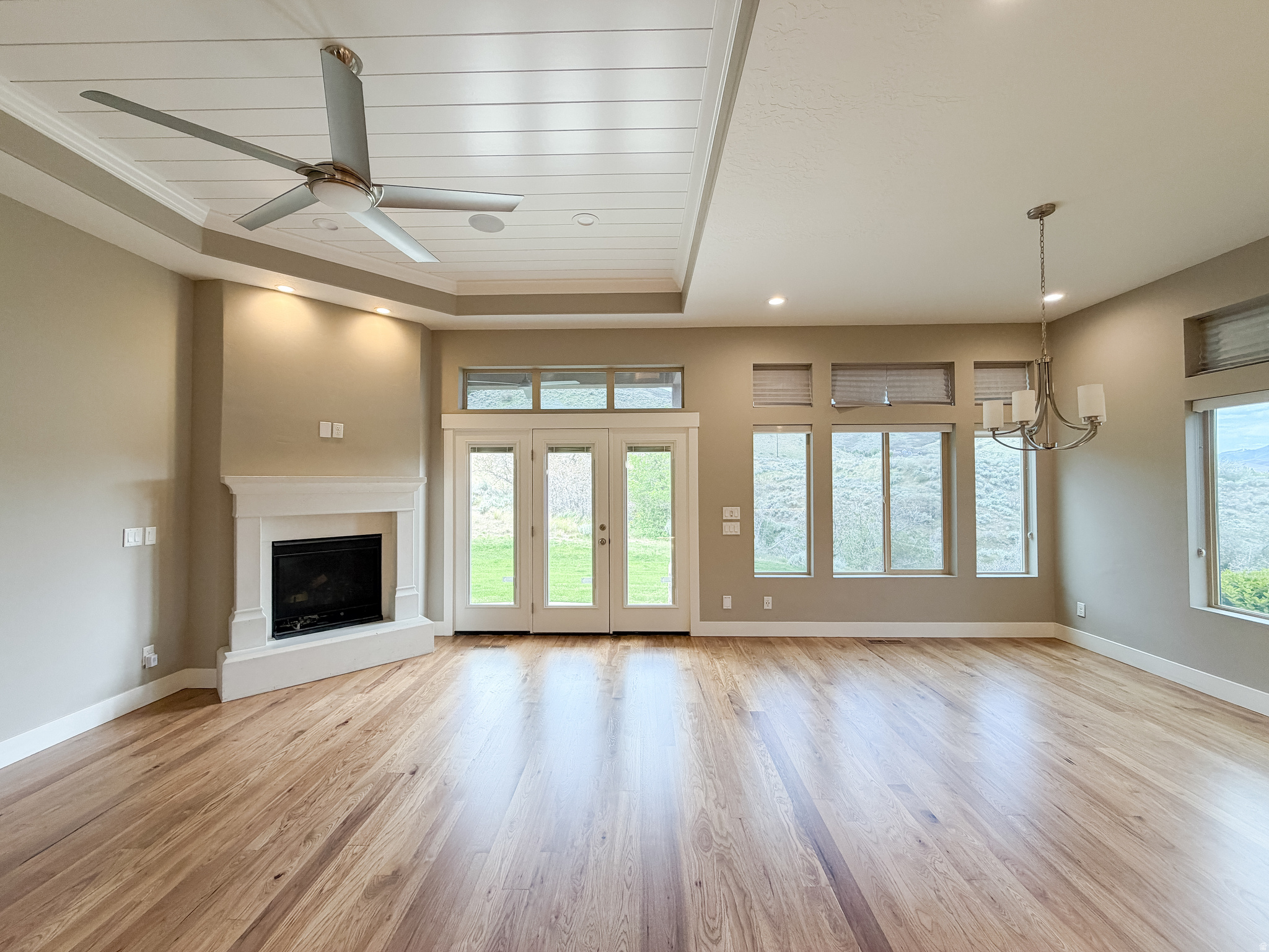 SUNSET RIDGE AT SOUTH MOUNTAIN - Residential