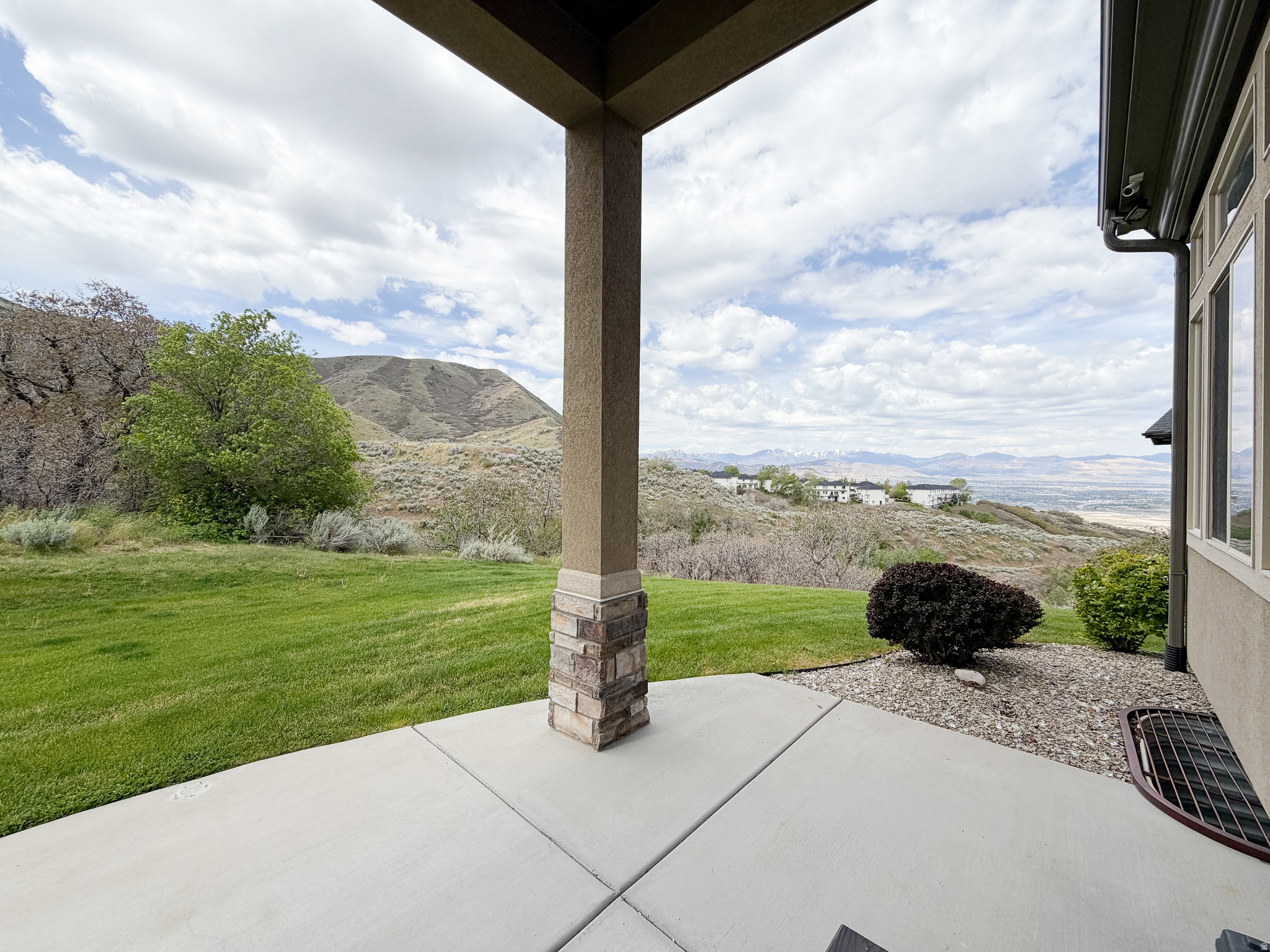 SUNSET RIDGE AT SOUTH MOUNTAIN - Residential