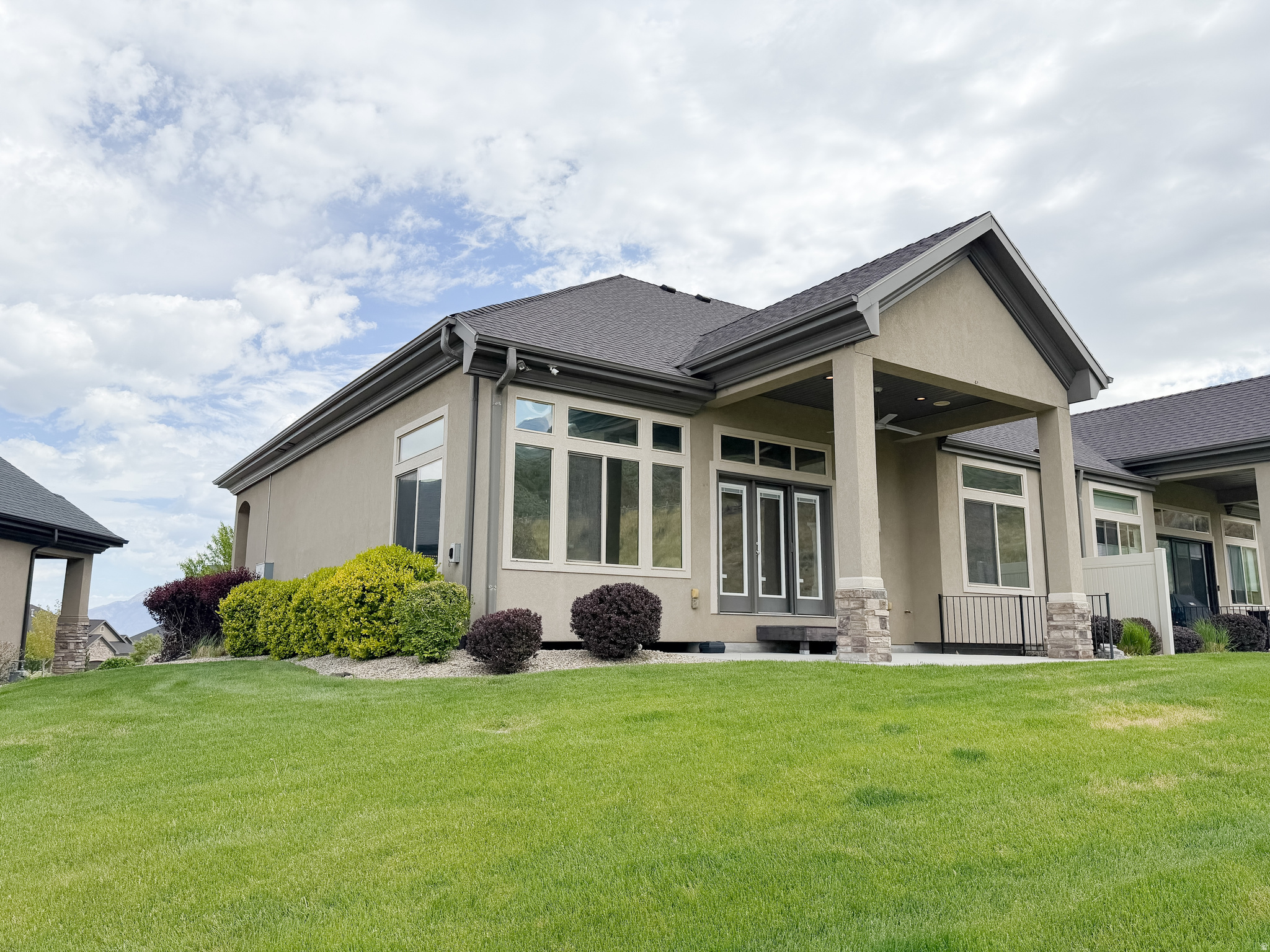 SUNSET RIDGE AT SOUTH MOUNTAIN - Residential