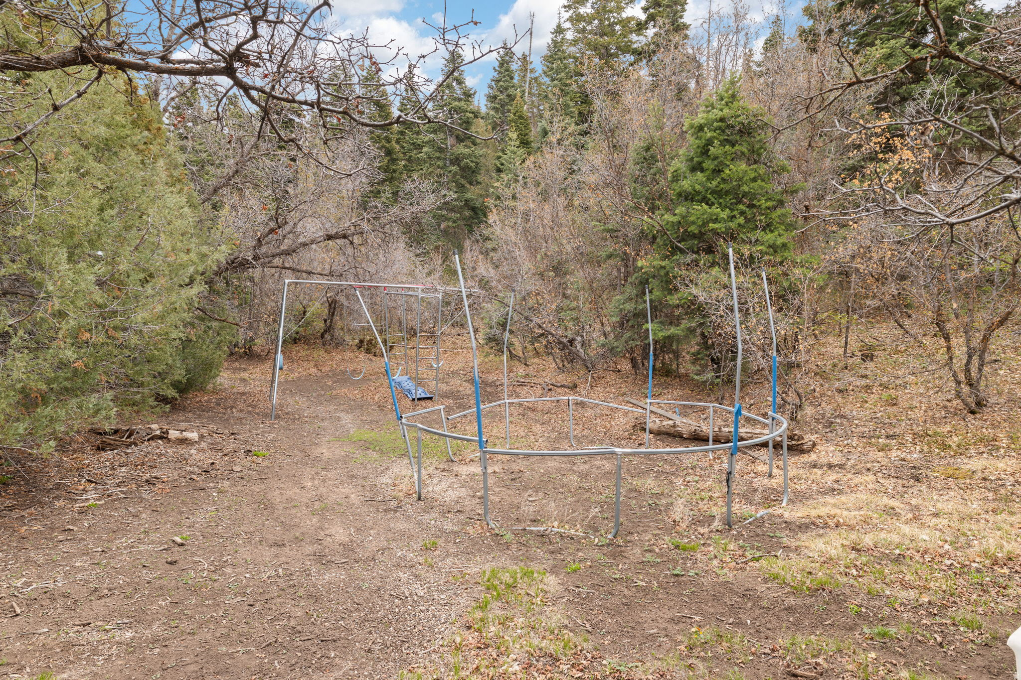 SPRING CITY RANCHEROS - Residential