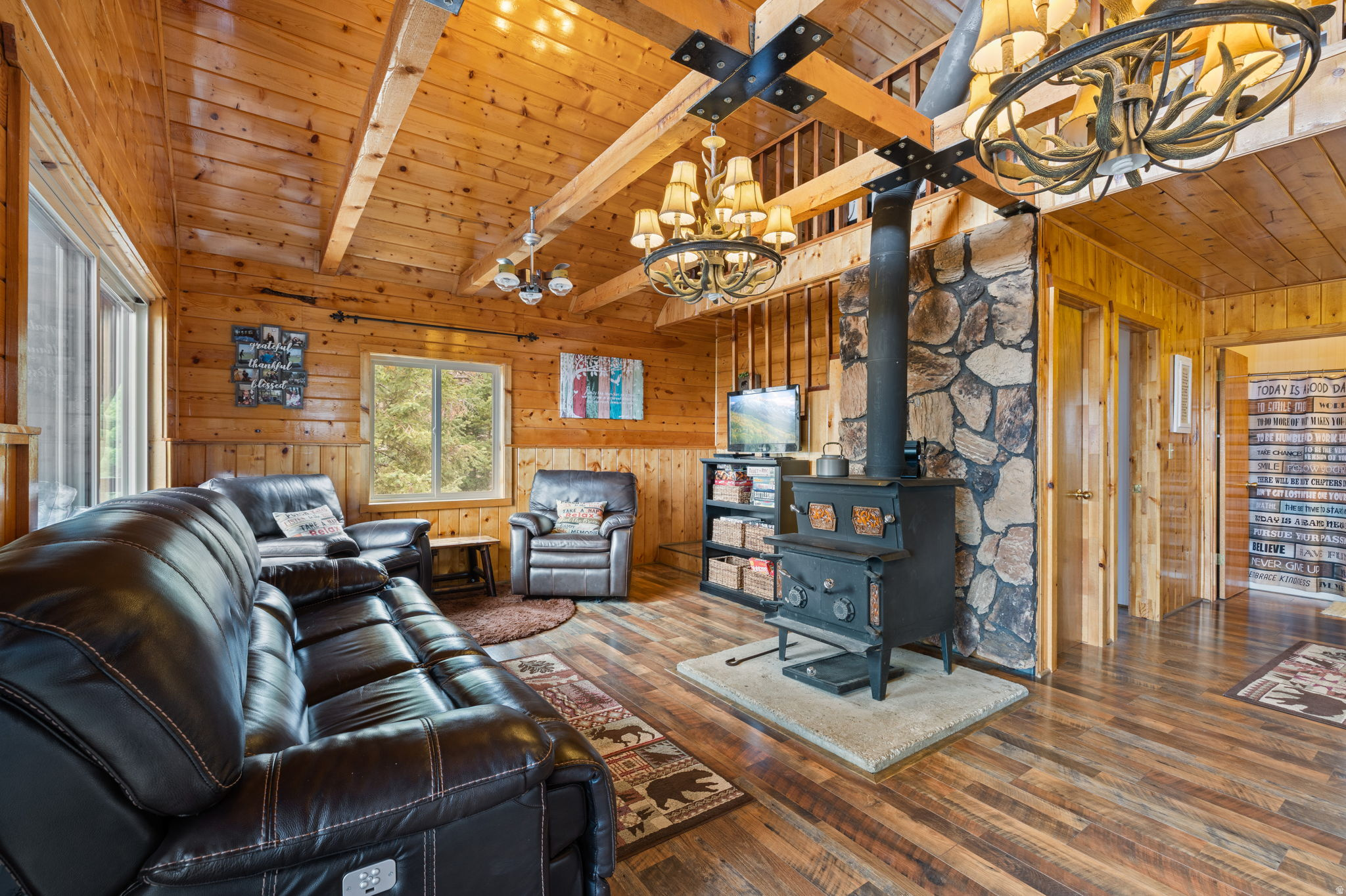 SPRING CITY RANCHEROS - Residential