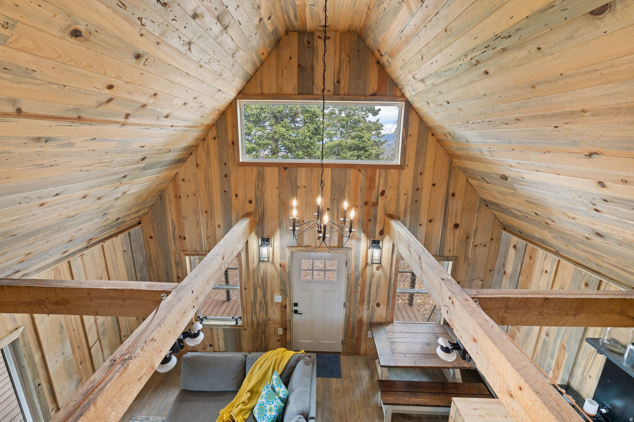 SPRING CITY RANCHEROS - Residential