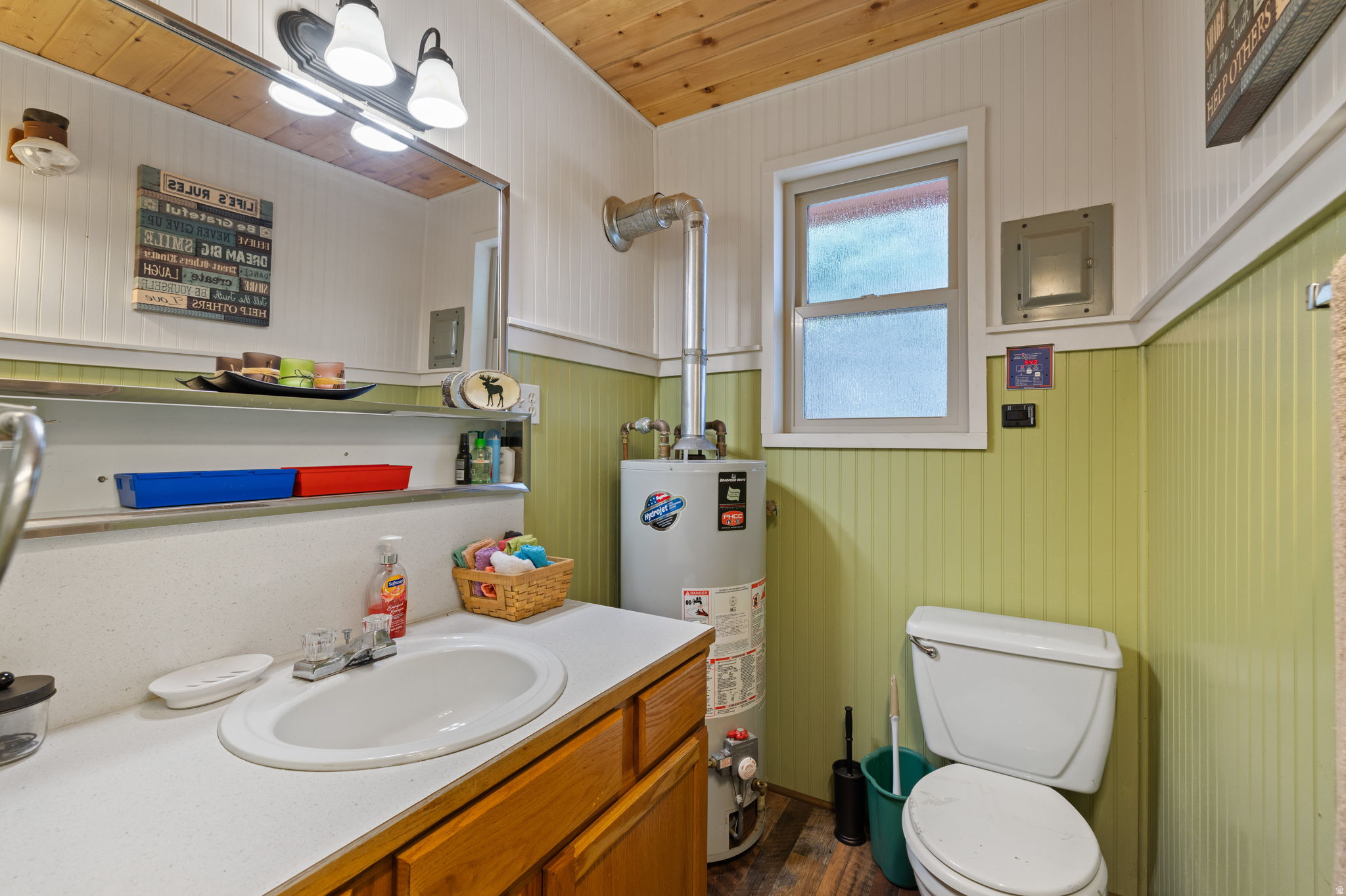 SPRING CITY RANCHEROS - Residential