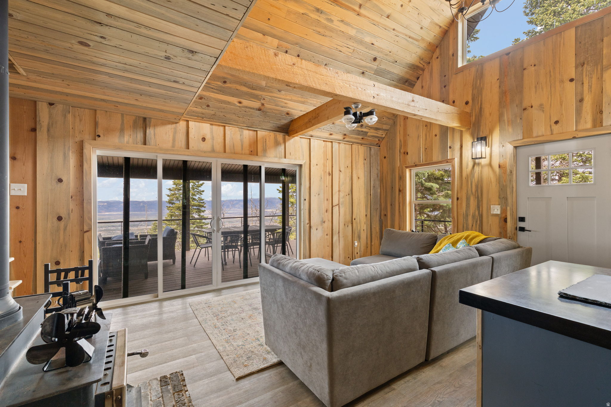 SPRING CITY RANCHEROS - Residential