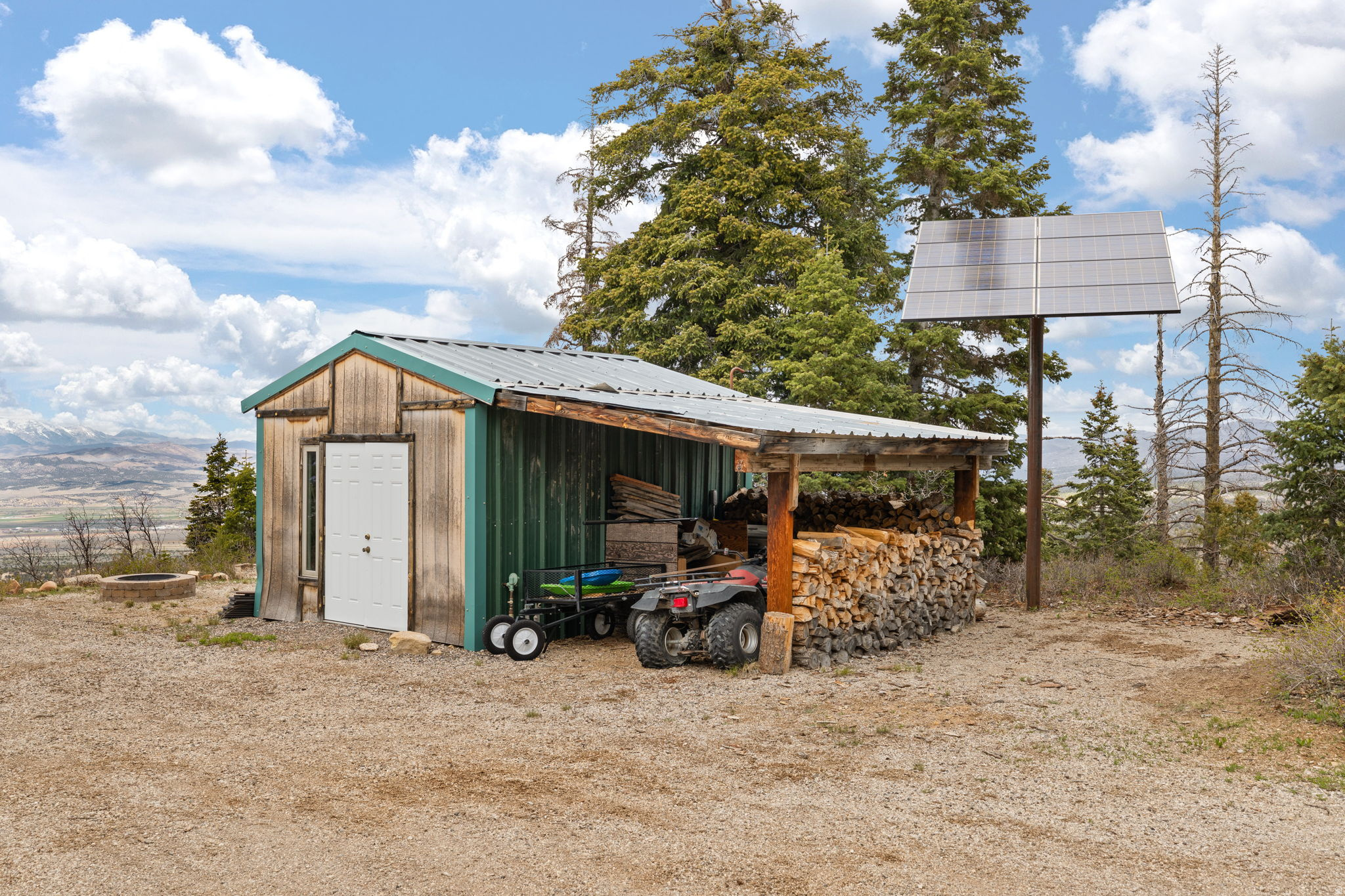 SPRING CITY RANCHEROS - Residential