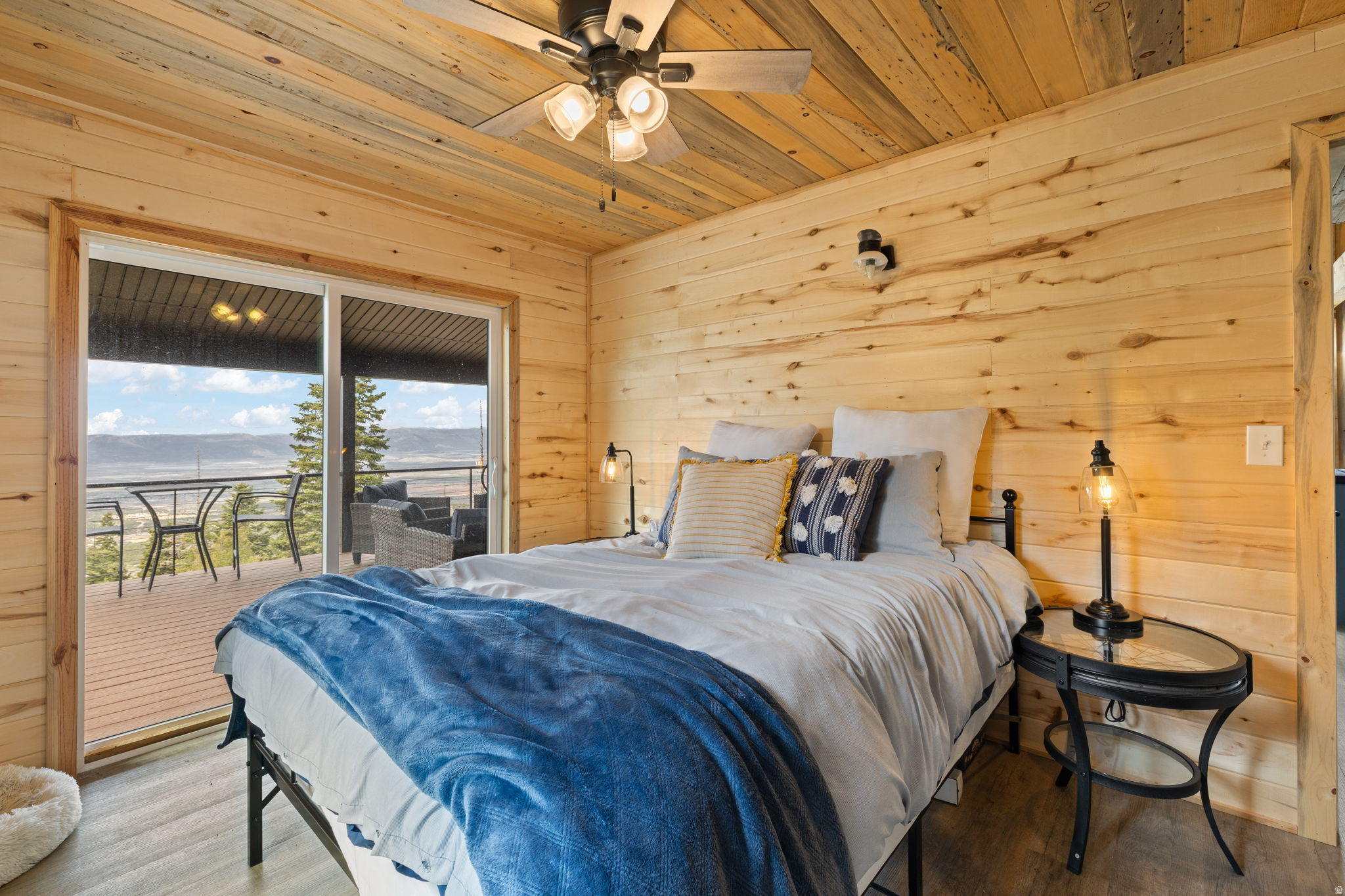 SPRING CITY RANCHEROS - Residential