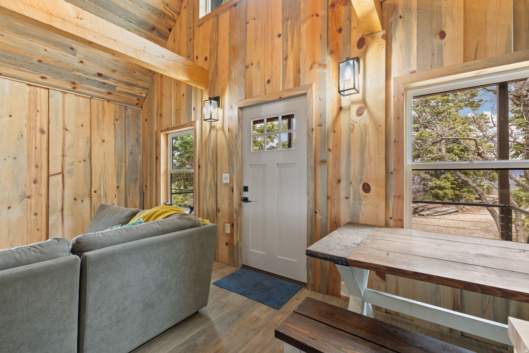 SPRING CITY RANCHEROS - Residential
