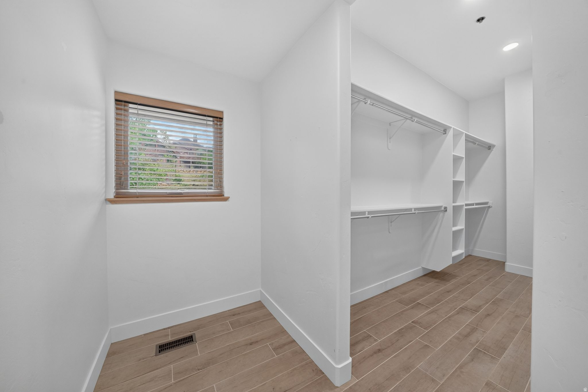 CEDAR RIDGE - Residential