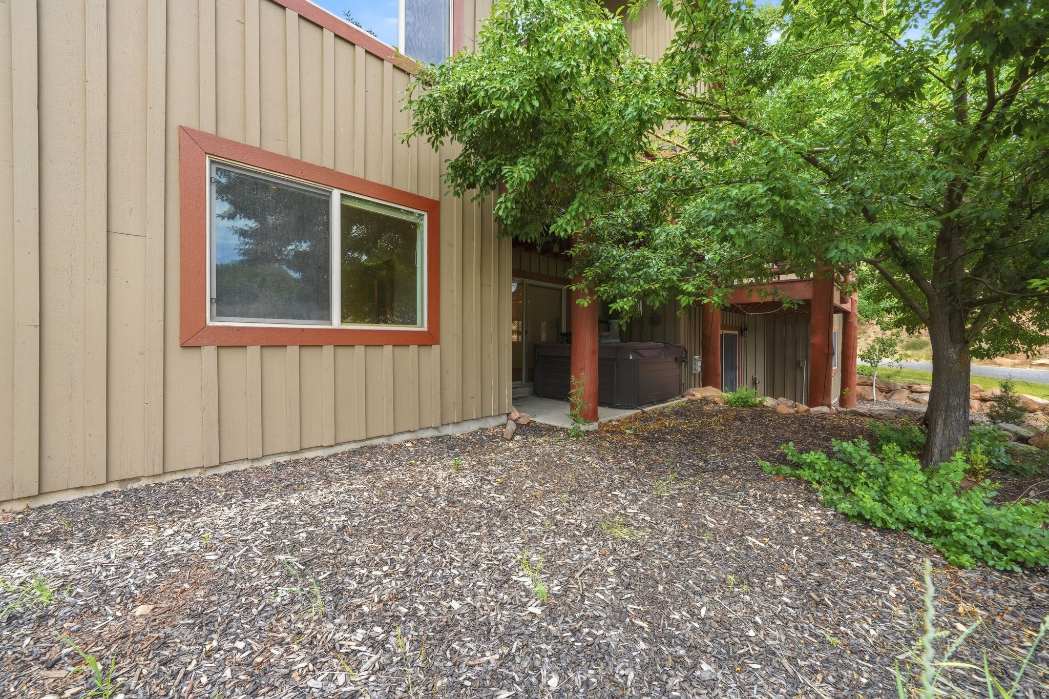 CEDAR RIDGE - Residential