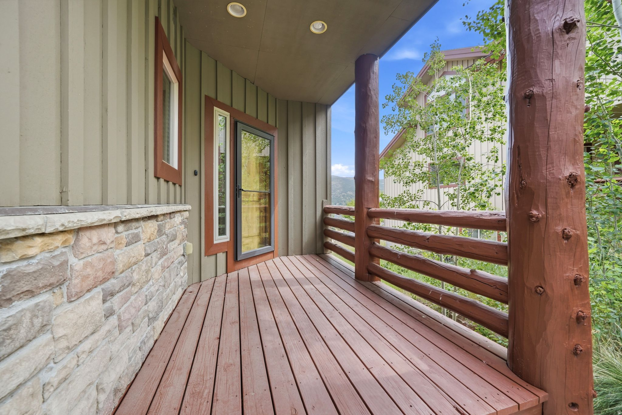 CEDAR RIDGE - Residential