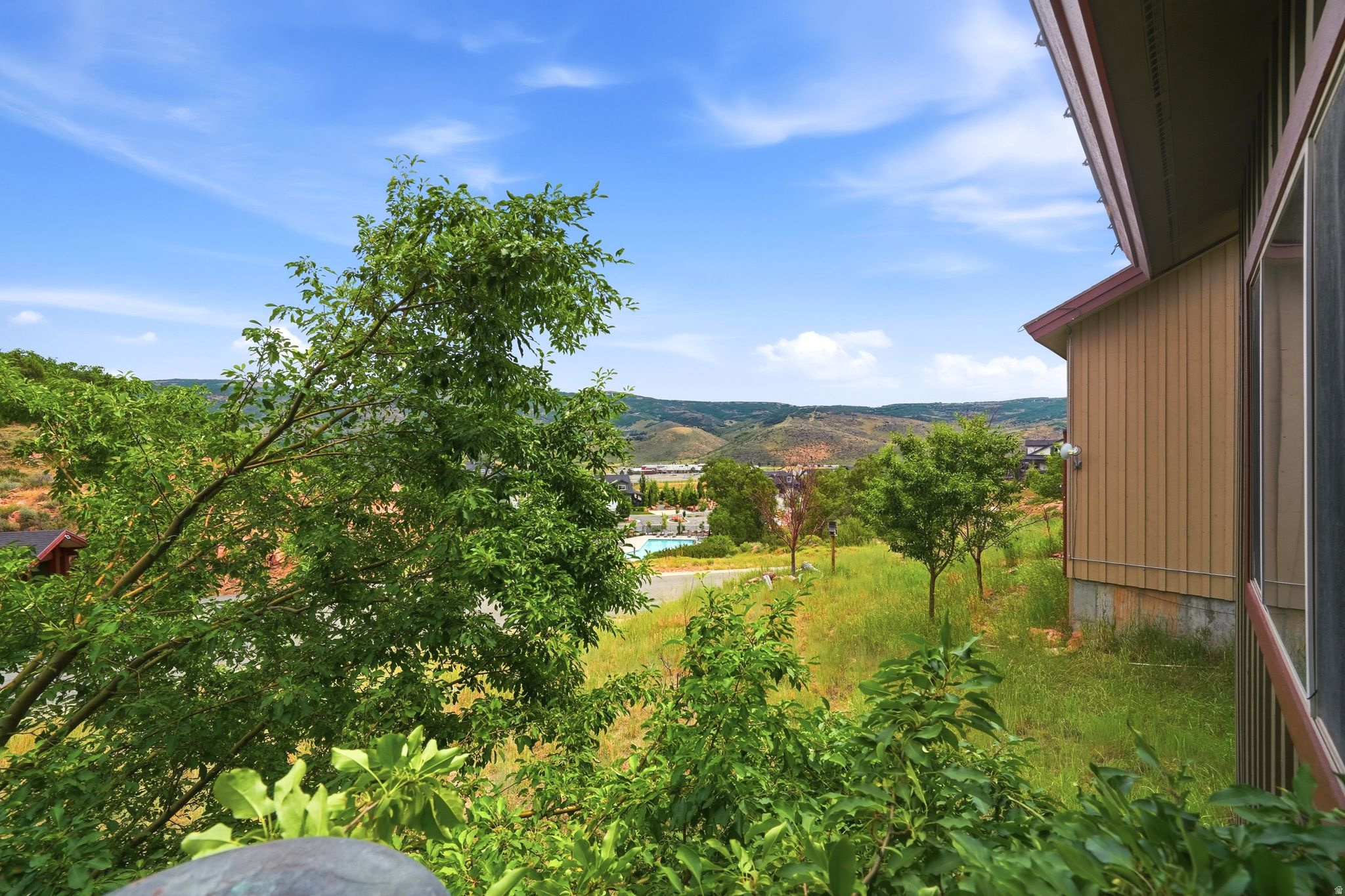 CEDAR RIDGE - Residential