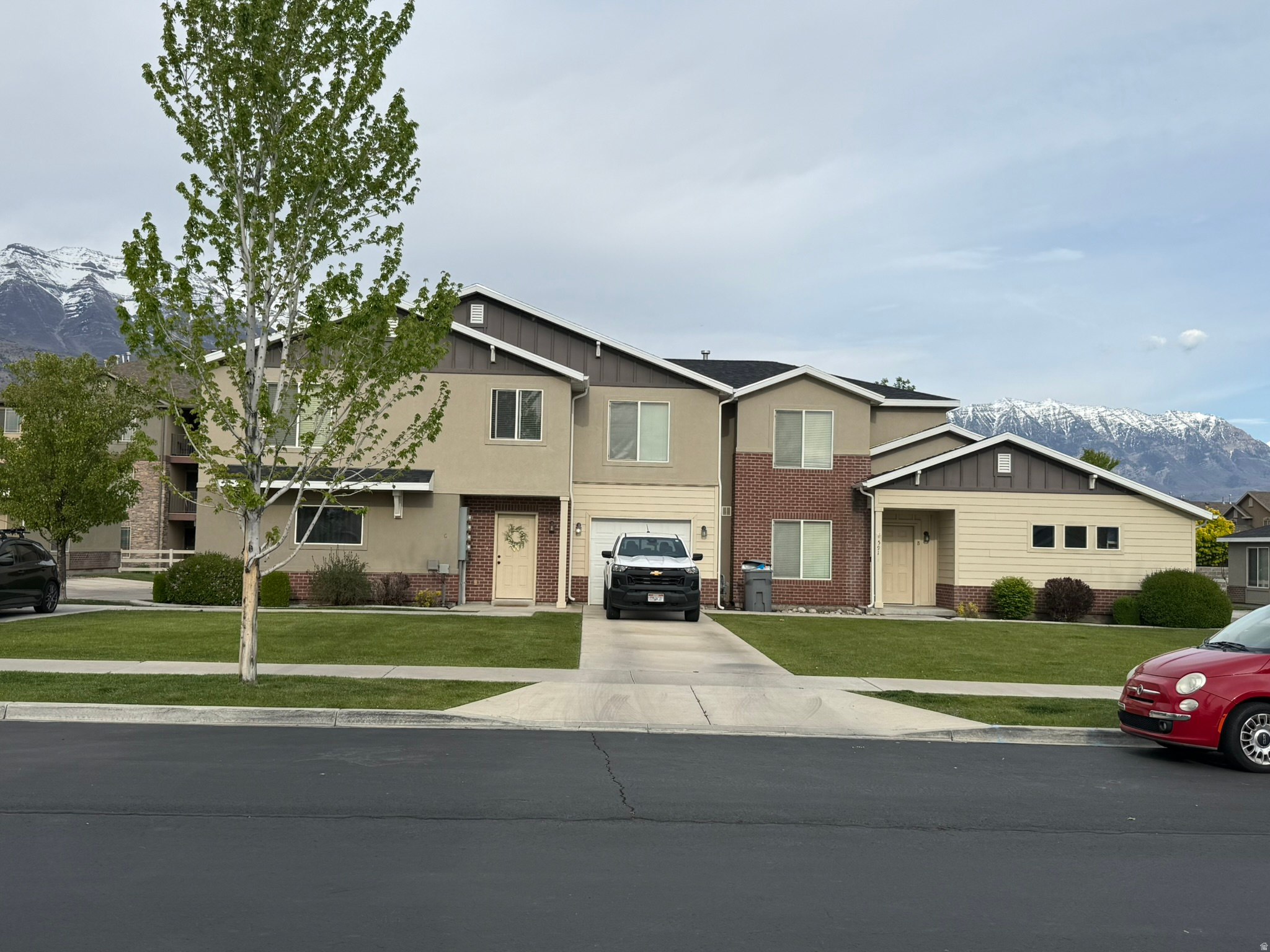 STEEPLE CHASE - Residential